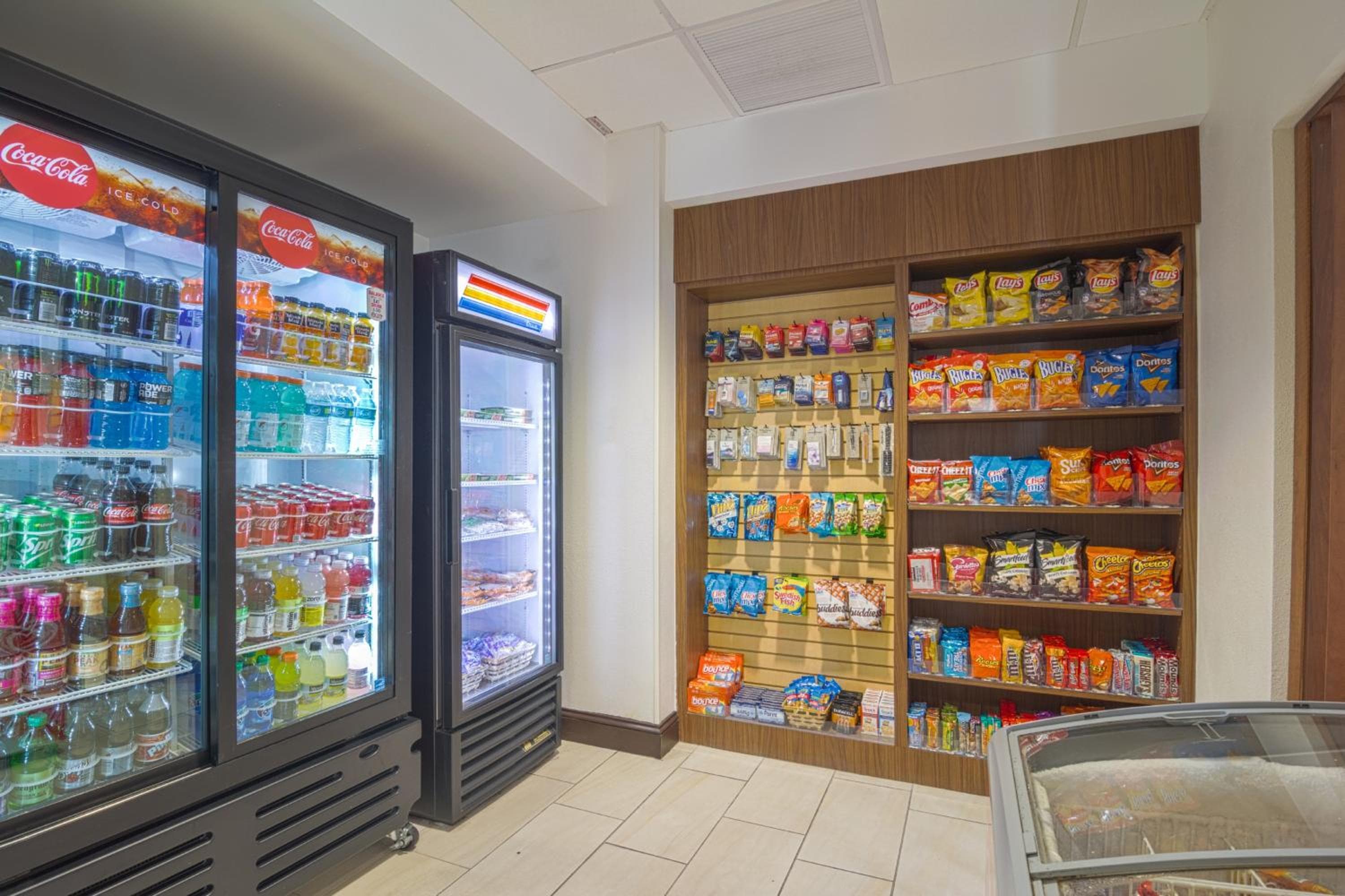 Holiday Inn Express Hotel & Suites Tampa-USF-Busch Gardens by IHG — 20