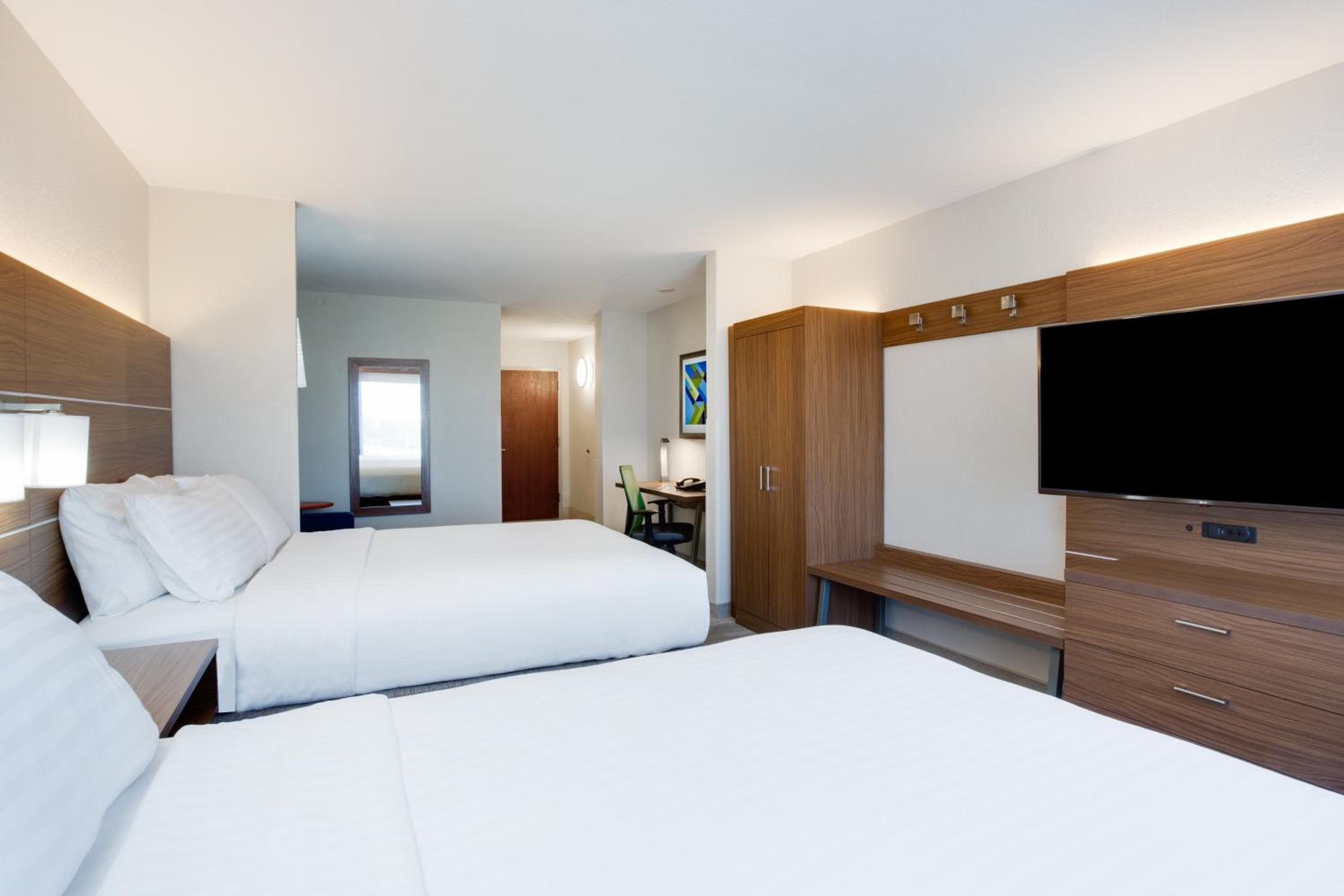 Holiday Inn Express Hotel & Suites Tampa-Fairgrounds-Casino by IHG — 21