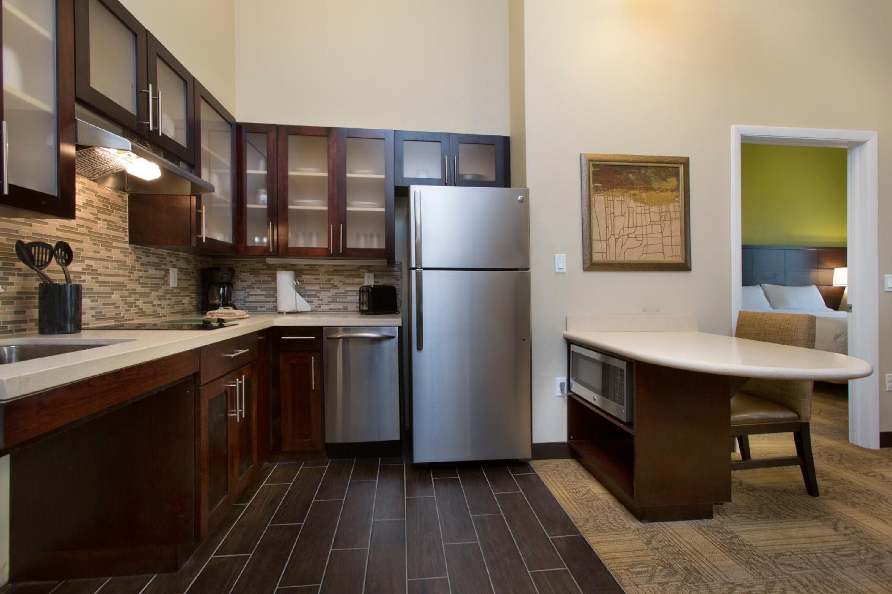 Staybridge Suites Orlando at SeaWorld by IHG - Free Breakfast & Shuttle to SeaWorld Parks — 29