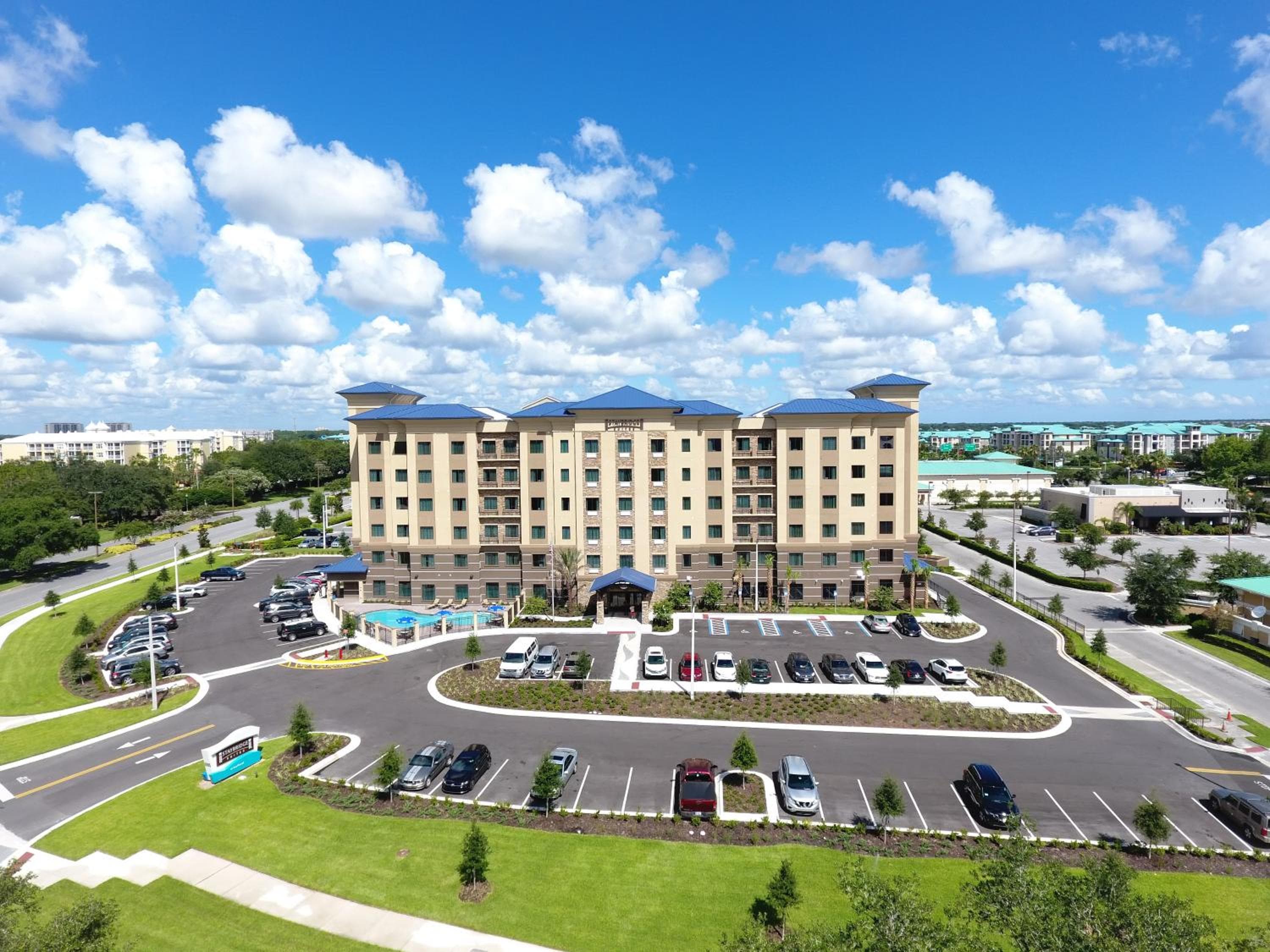 Staybridge Suites Orlando en SeaWorld, an IHG Hotel — 1