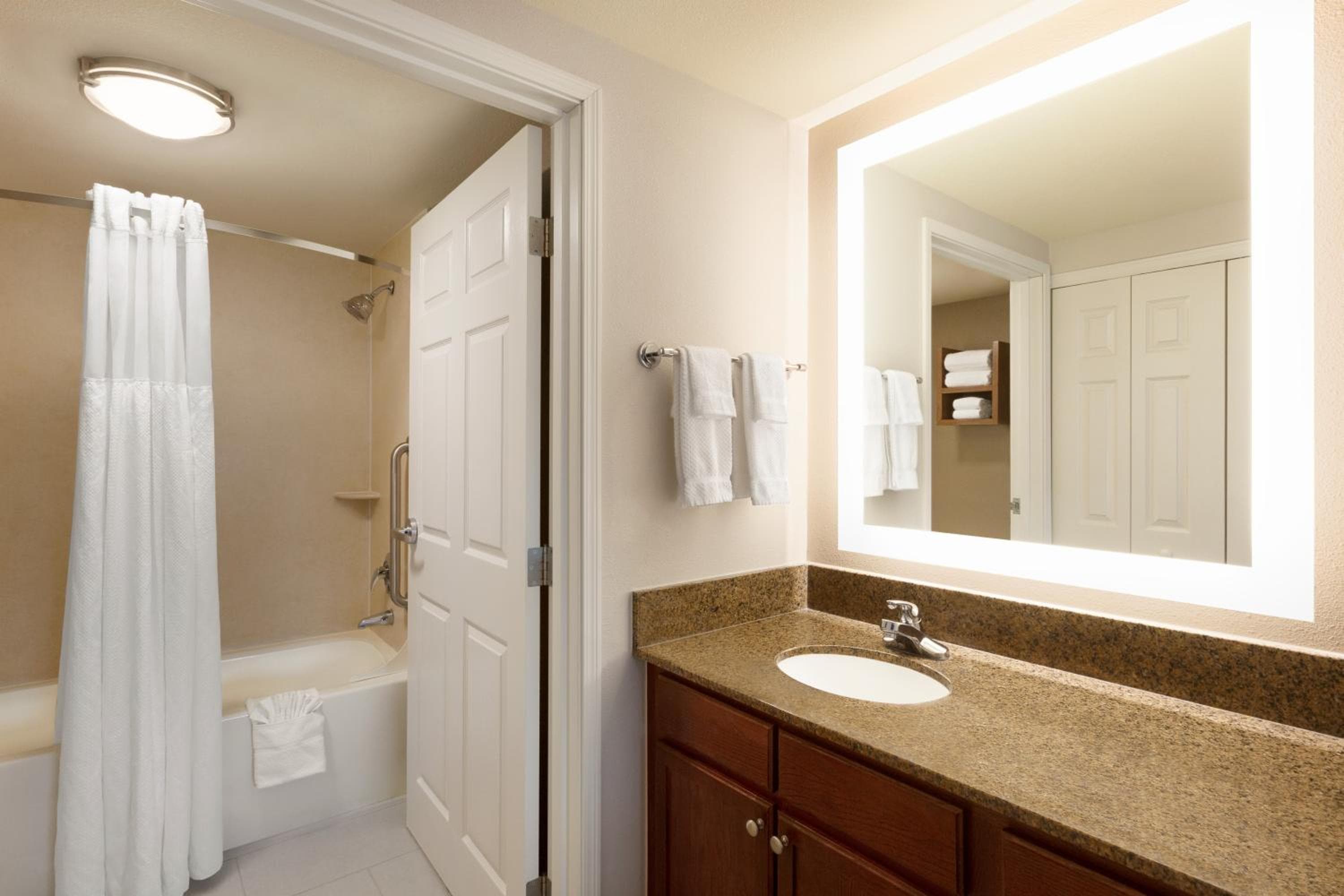 Staybridge Suites Tampa East- Brandon by IHG — 16