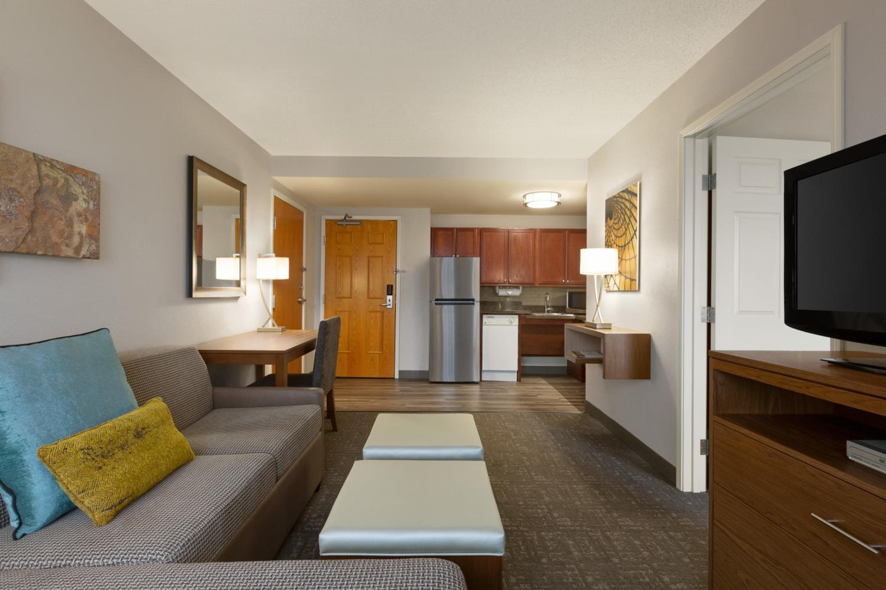 Staybridge Suites Tampa East- Brandon by IHG — 6
