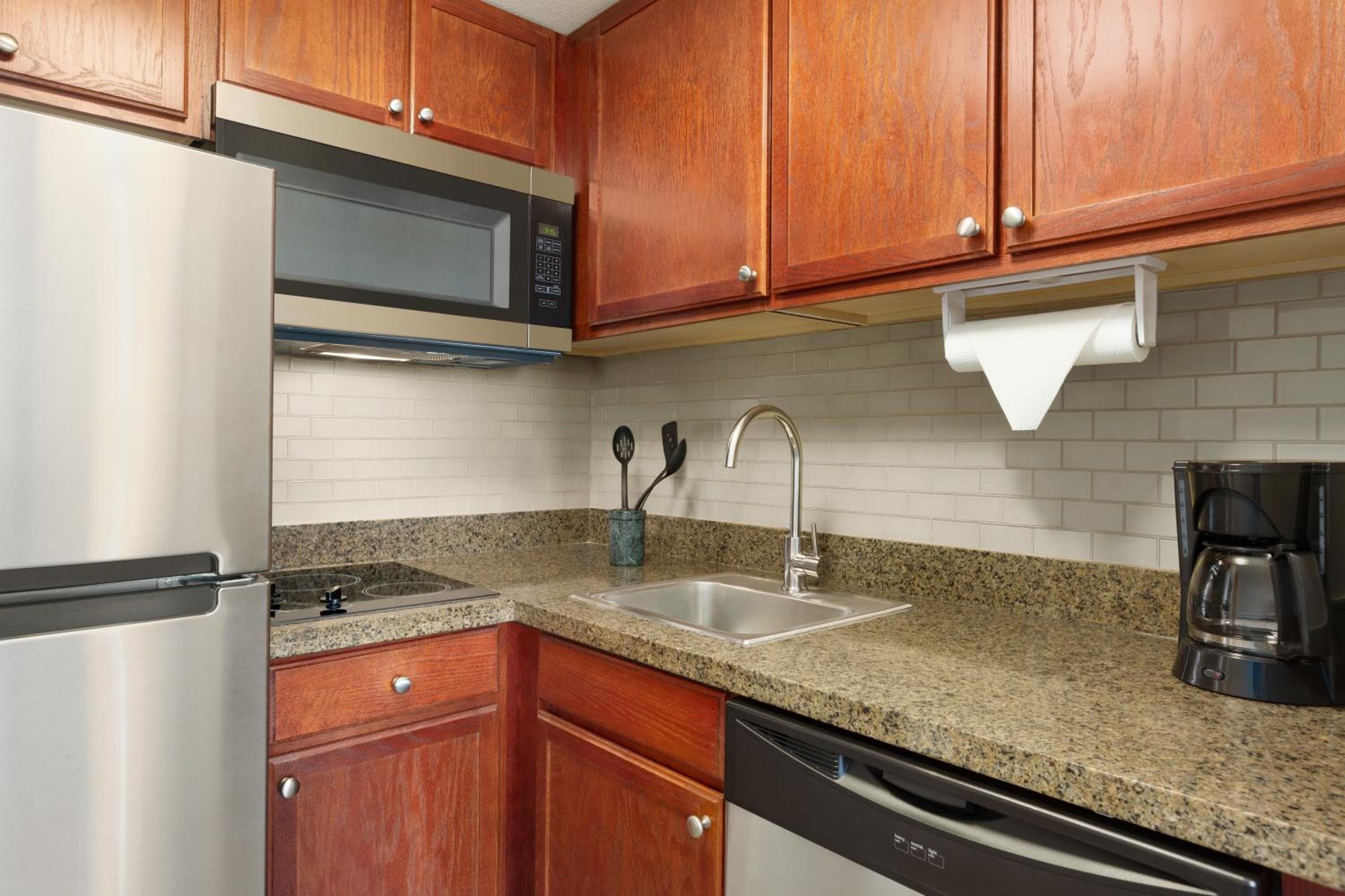 Staybridge Suites Tampa East- Brandon by IHG — 28