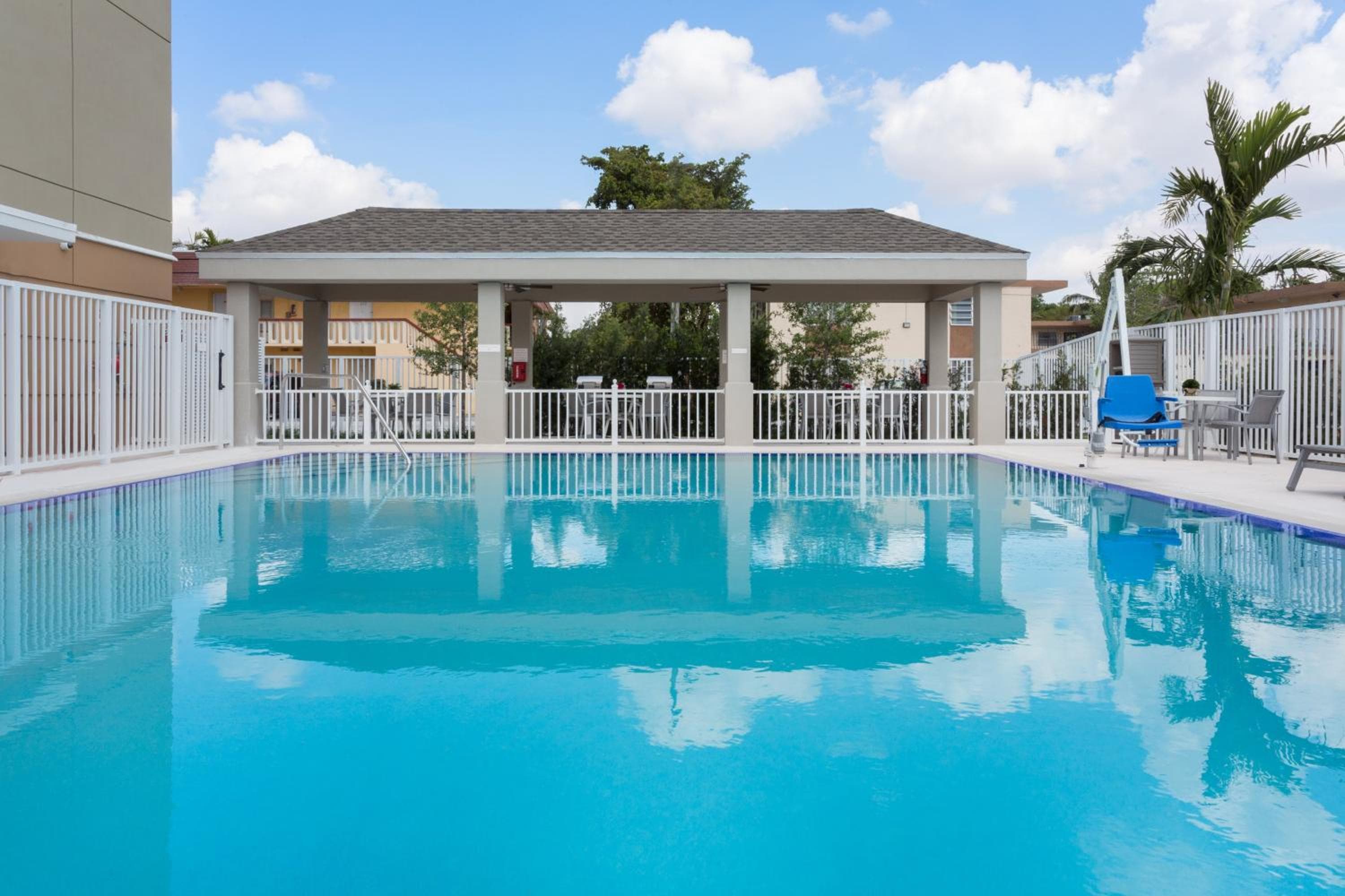 Candlewood Suites Miami Intl Airport - 36th St by IHG — 9