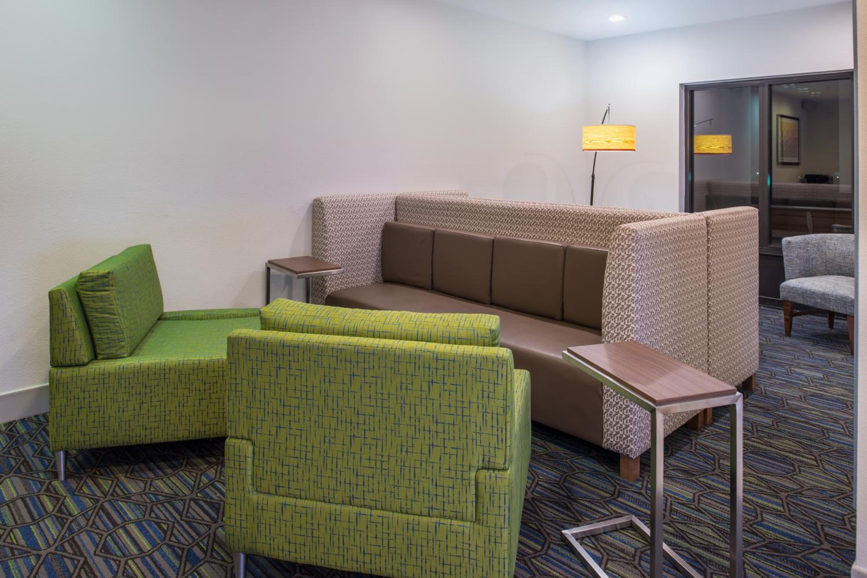 Holiday Inn Express Hotel & Suites Tampa-Anderson Road-Veterans Exp, ein IHG Hotel — 4