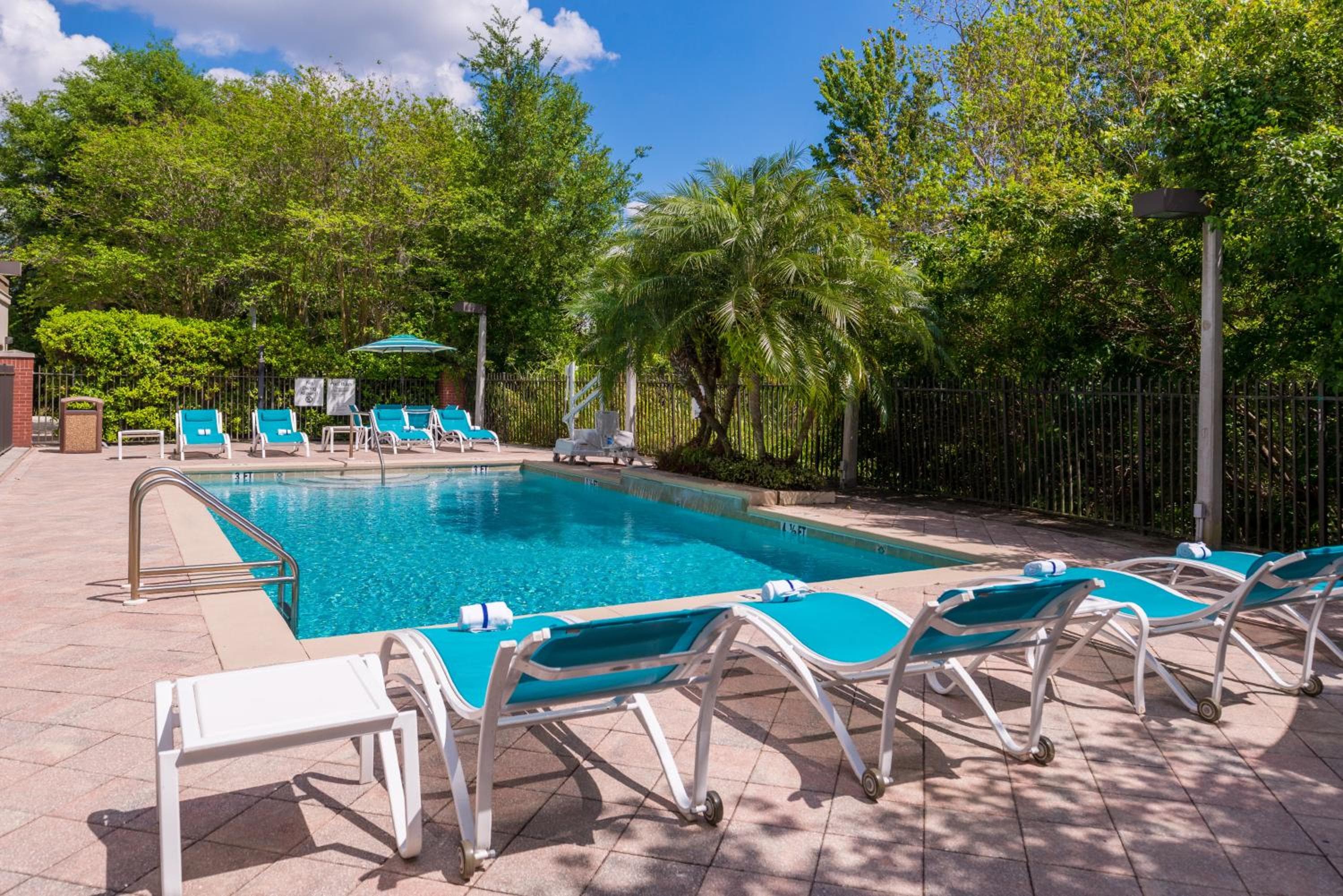 Holiday Inn Express Hotel & Suites Tampa-Anderson Road-Veterans Exp by IHG — 18