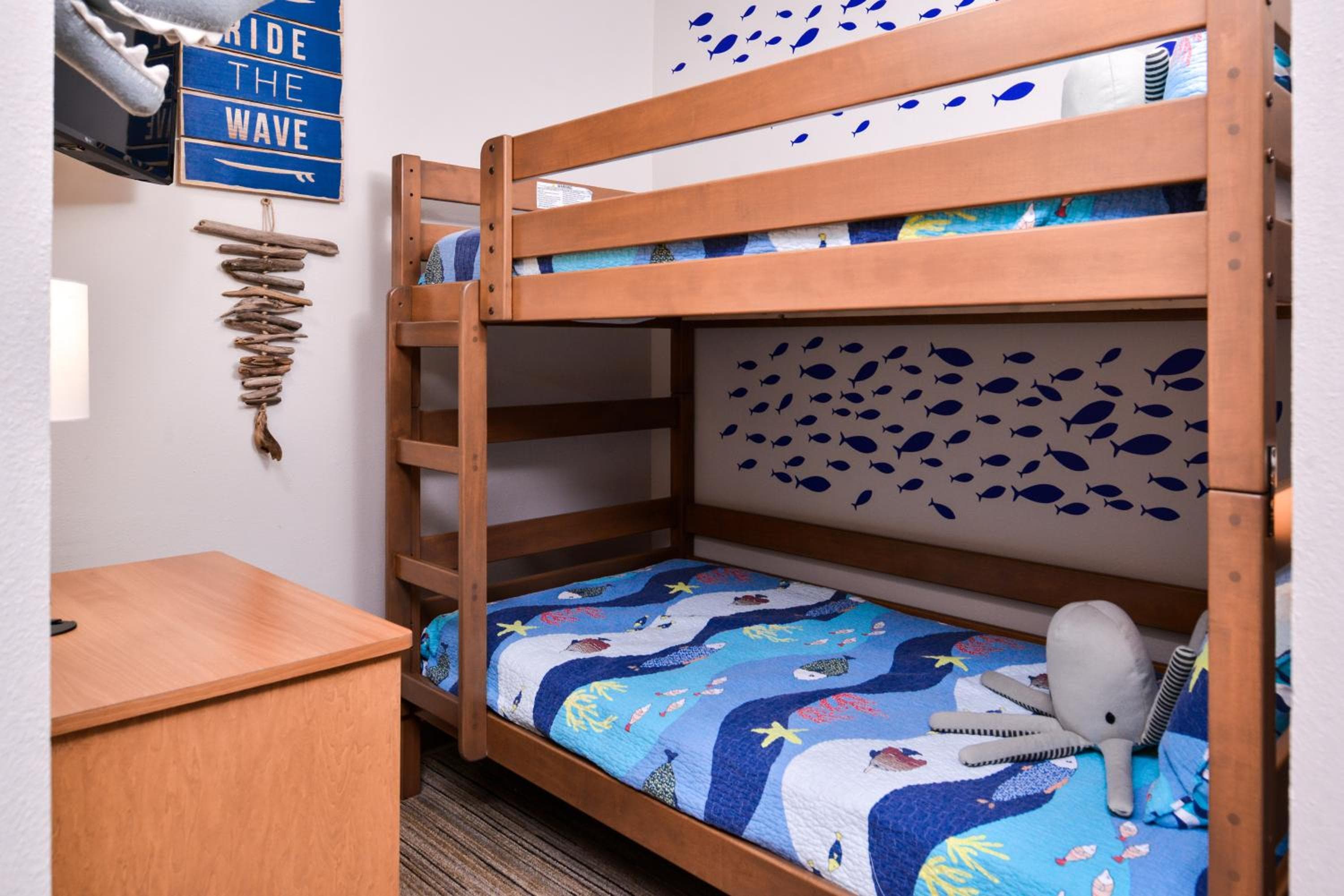 Holiday Inn Express Hotel & Suites Tampa-Anderson Road-Veterans Exp by IHG — 11