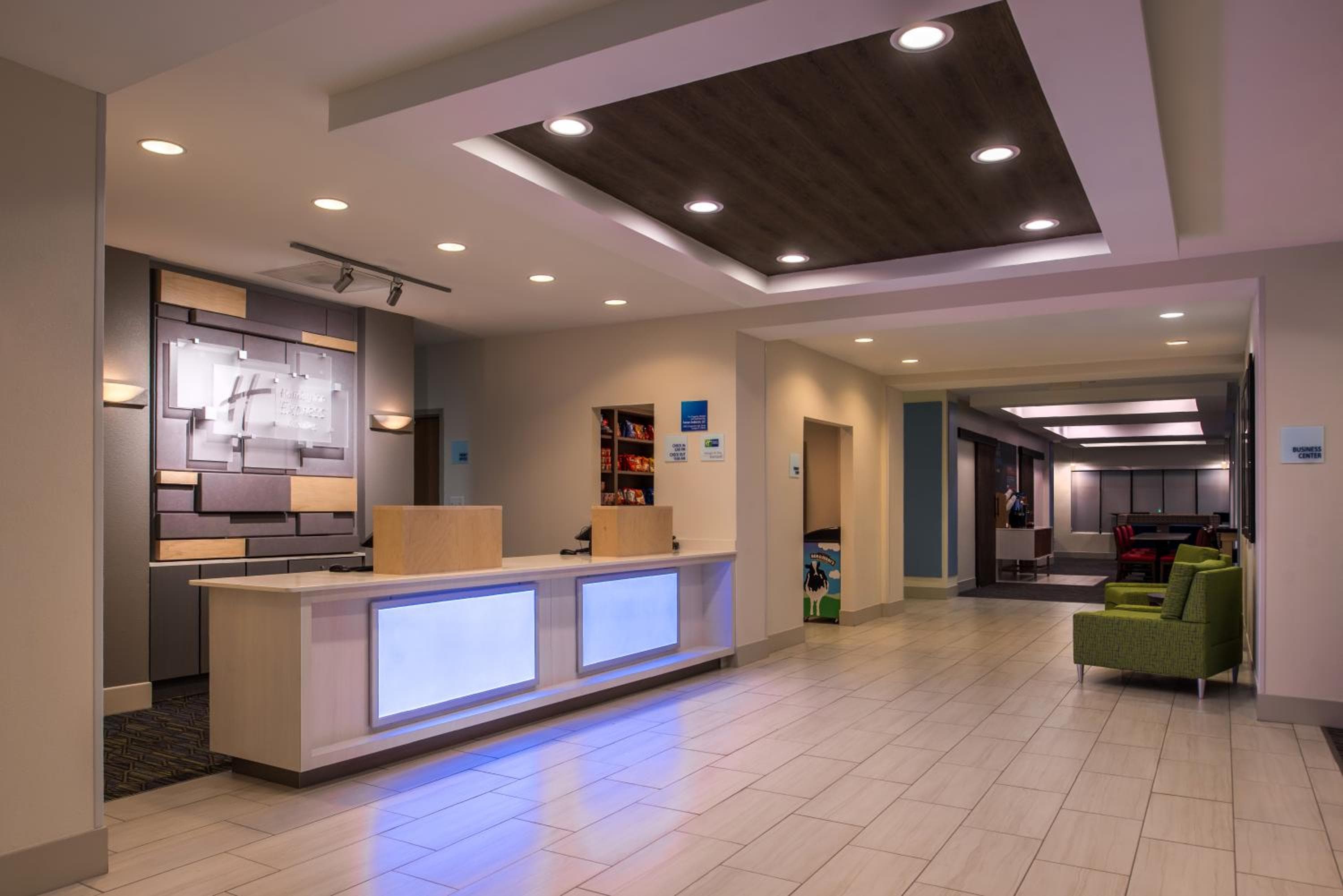 Holiday Inn Express Hotel & Suites Tampa-Anderson Road-Veterans Exp, ein IHG Hotel — 15