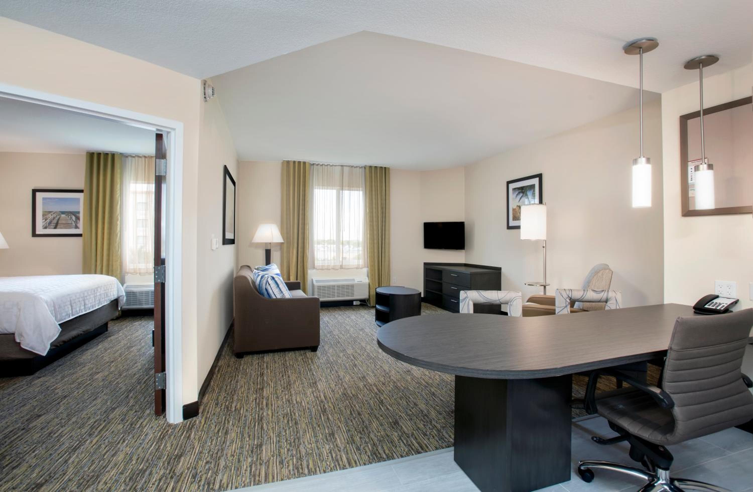 Candlewood Suites - Miami Exec Airport - Kendall by IHG — 3