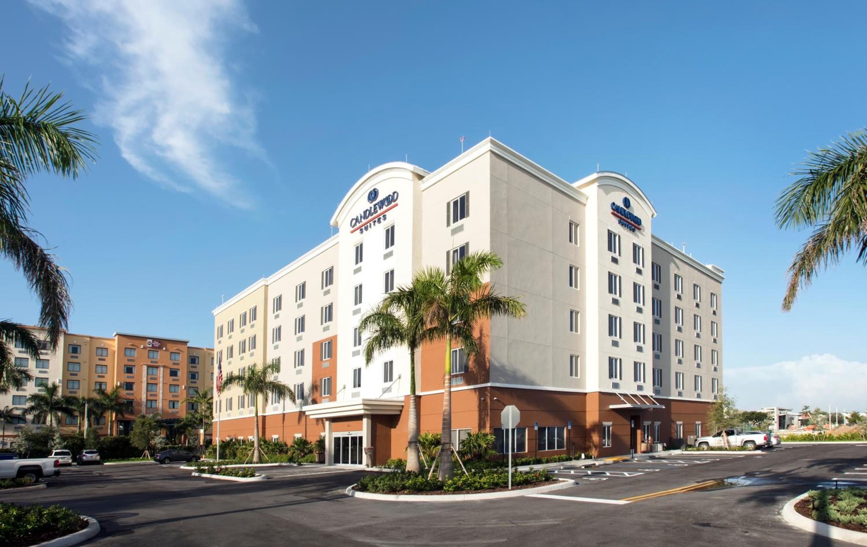 Candlewood Suites - Miami Exec Airport - Kendall by IHG — 1