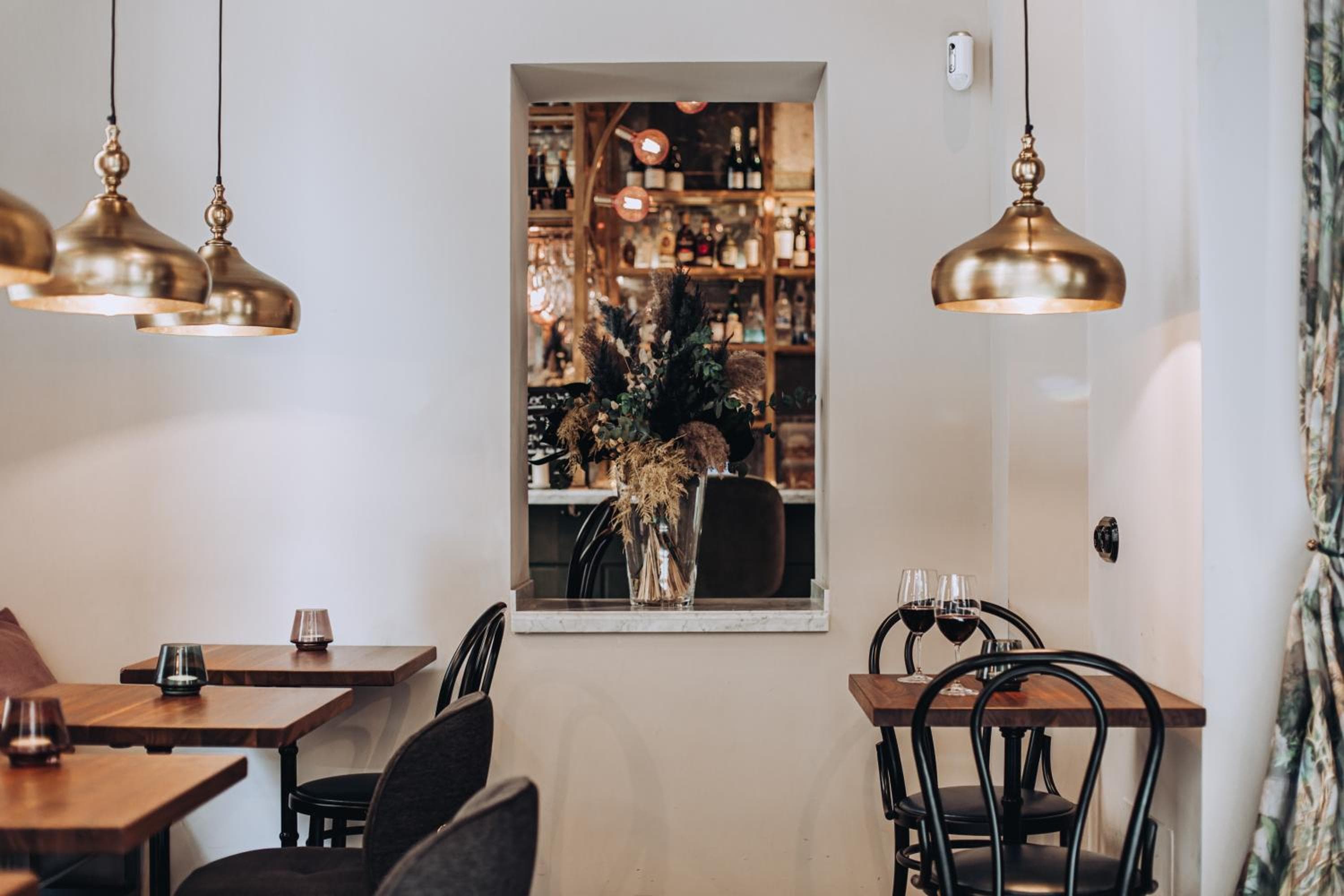 Ocho Suites & Kitchen — 14