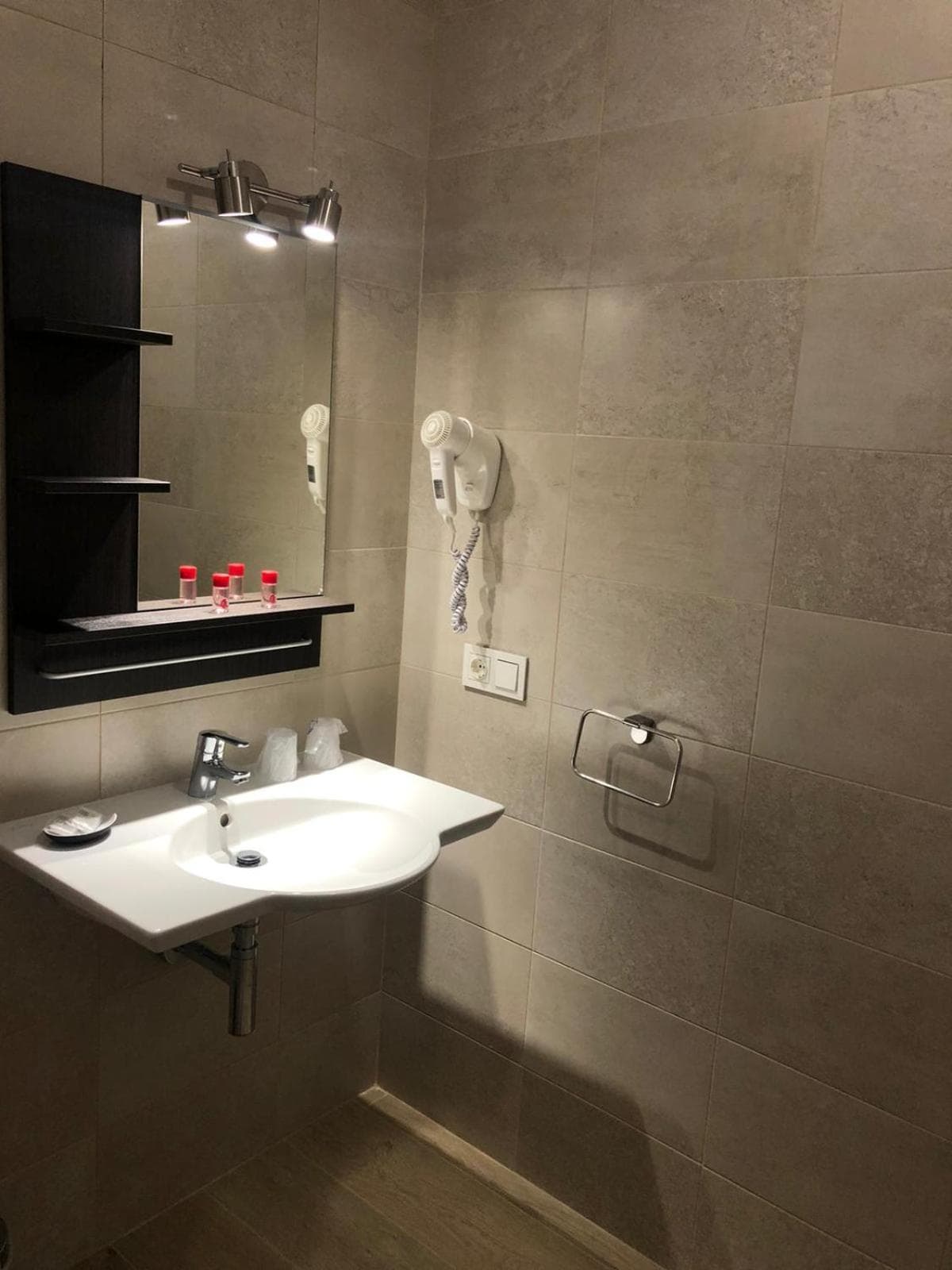 Apartamentos Pinar Malaga Centro — 9
