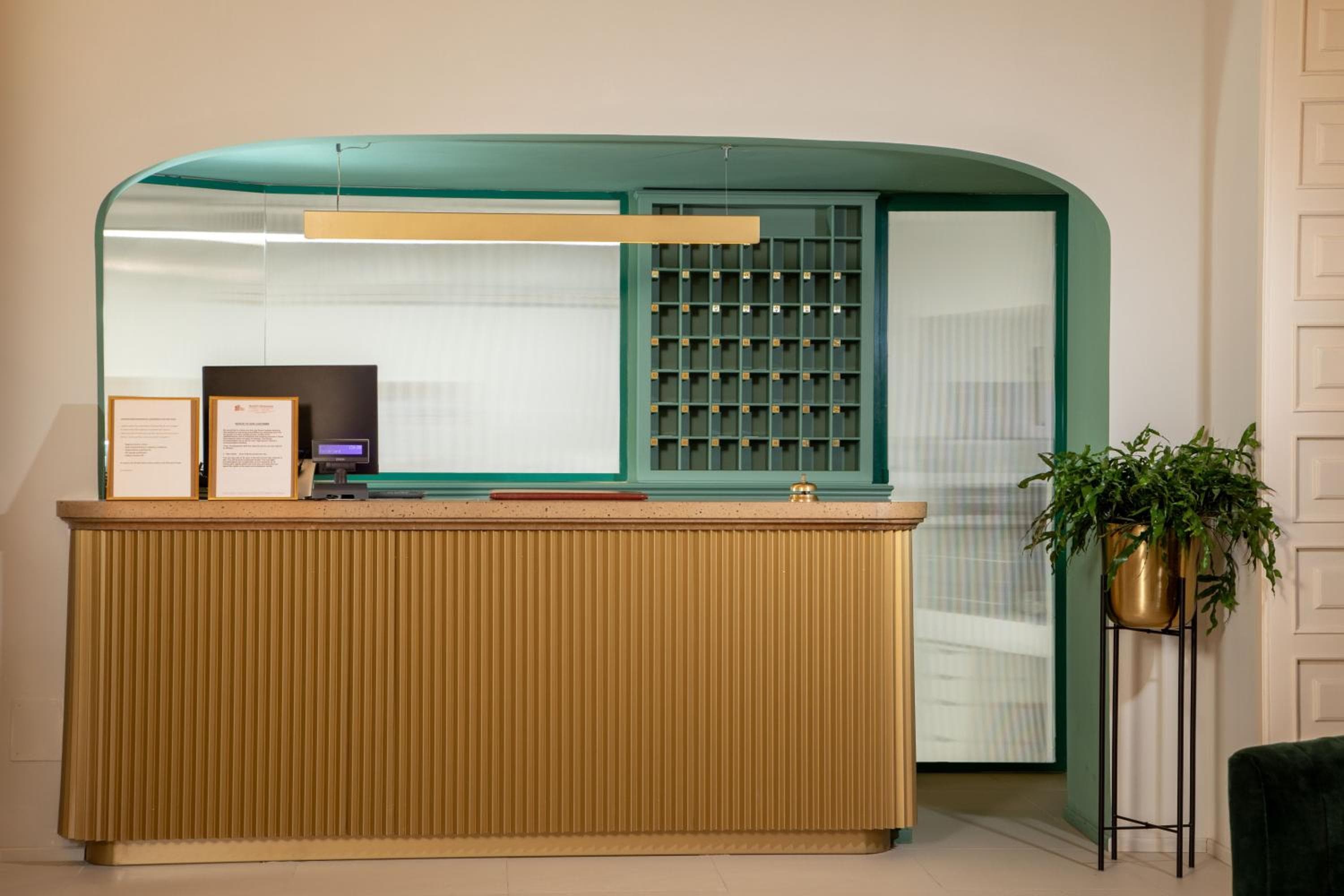 Albergo Colosseo — 8