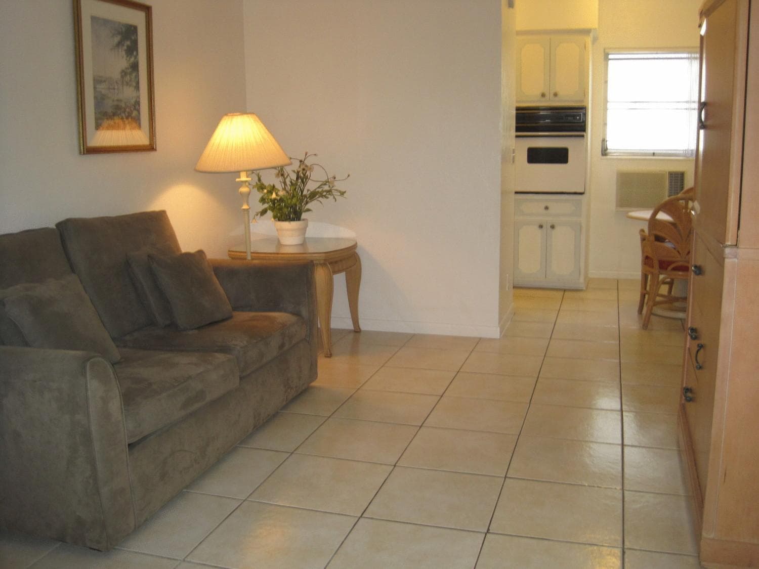 Suites Summerland — 12