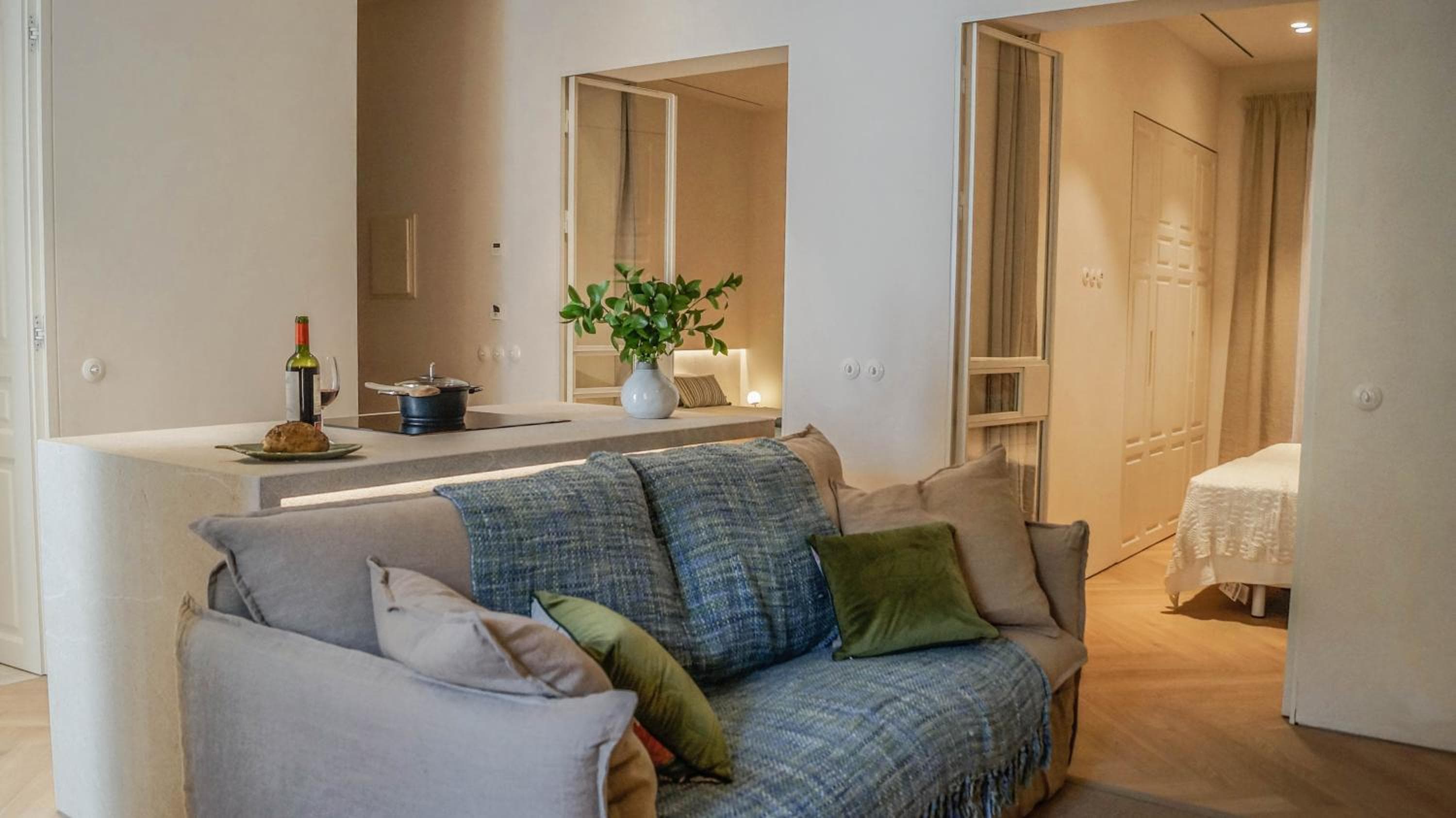 Le Boc Suites — 3