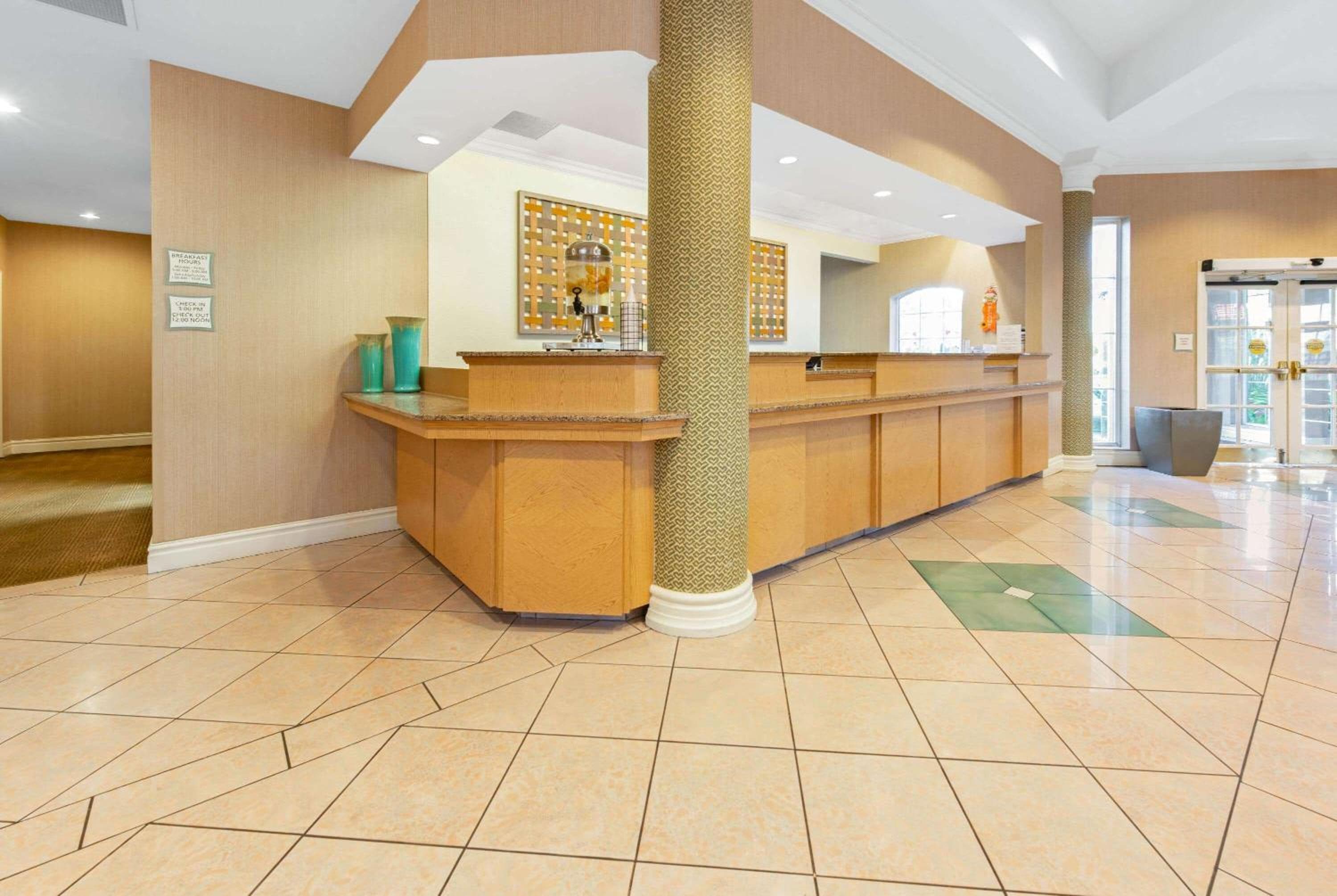 La Quinta by Wyndham USF (cerca de Busch Gardens) — 9