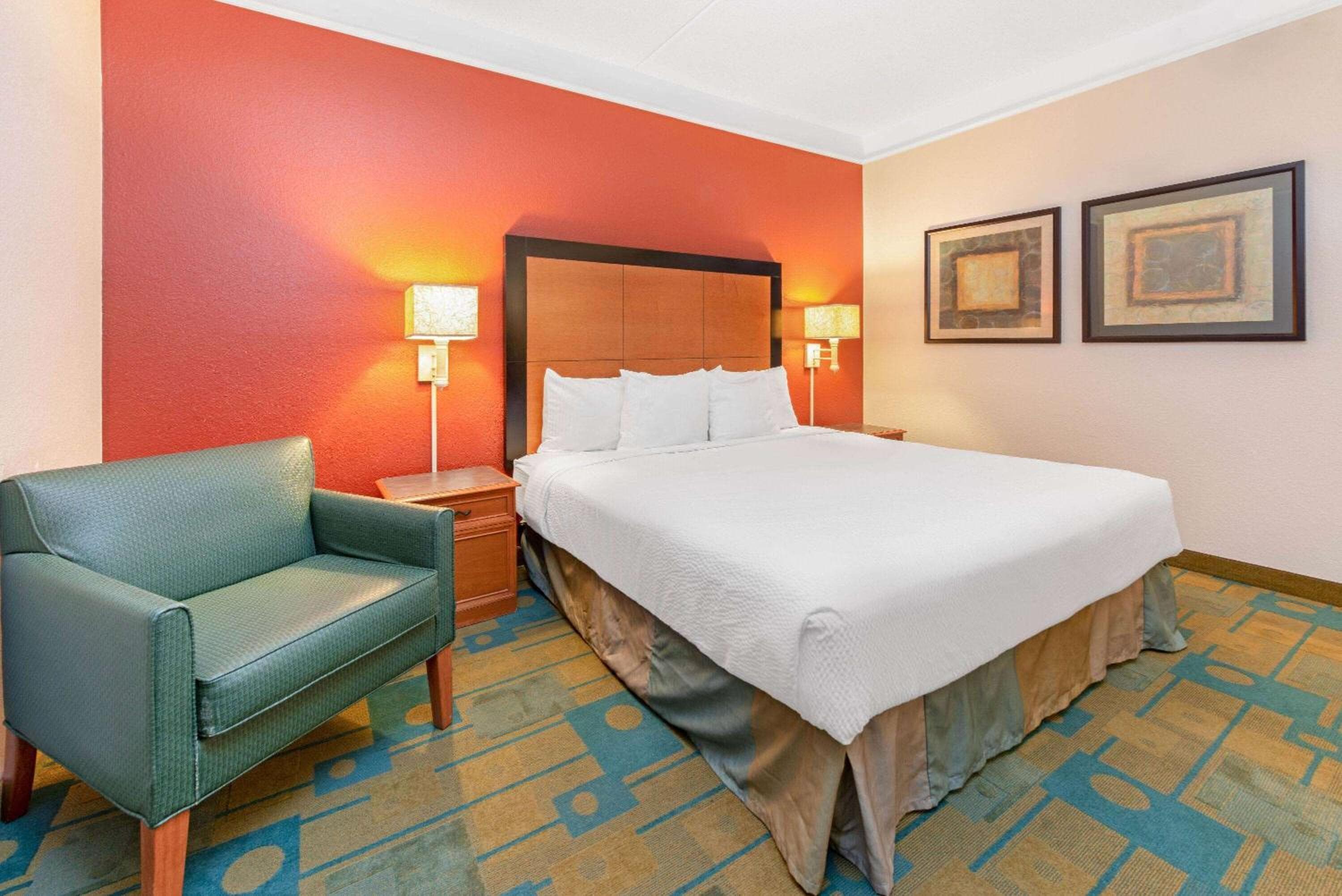 La Quinta by Wyndham USF (cerca de Busch Gardens) — 29