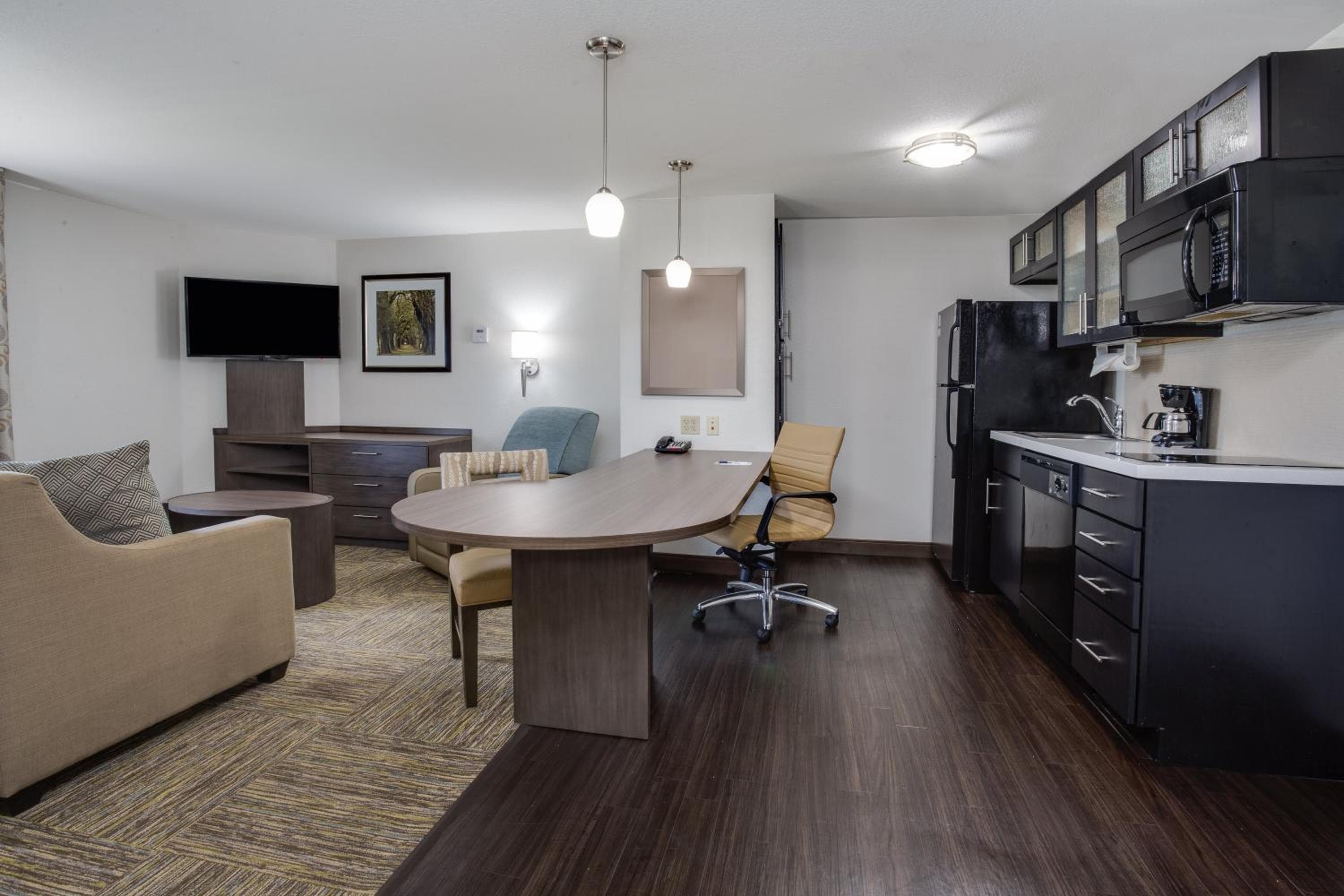 Candlewood Suites Fort Lauderdale Airport-Cruise, un hotel IHG — 13