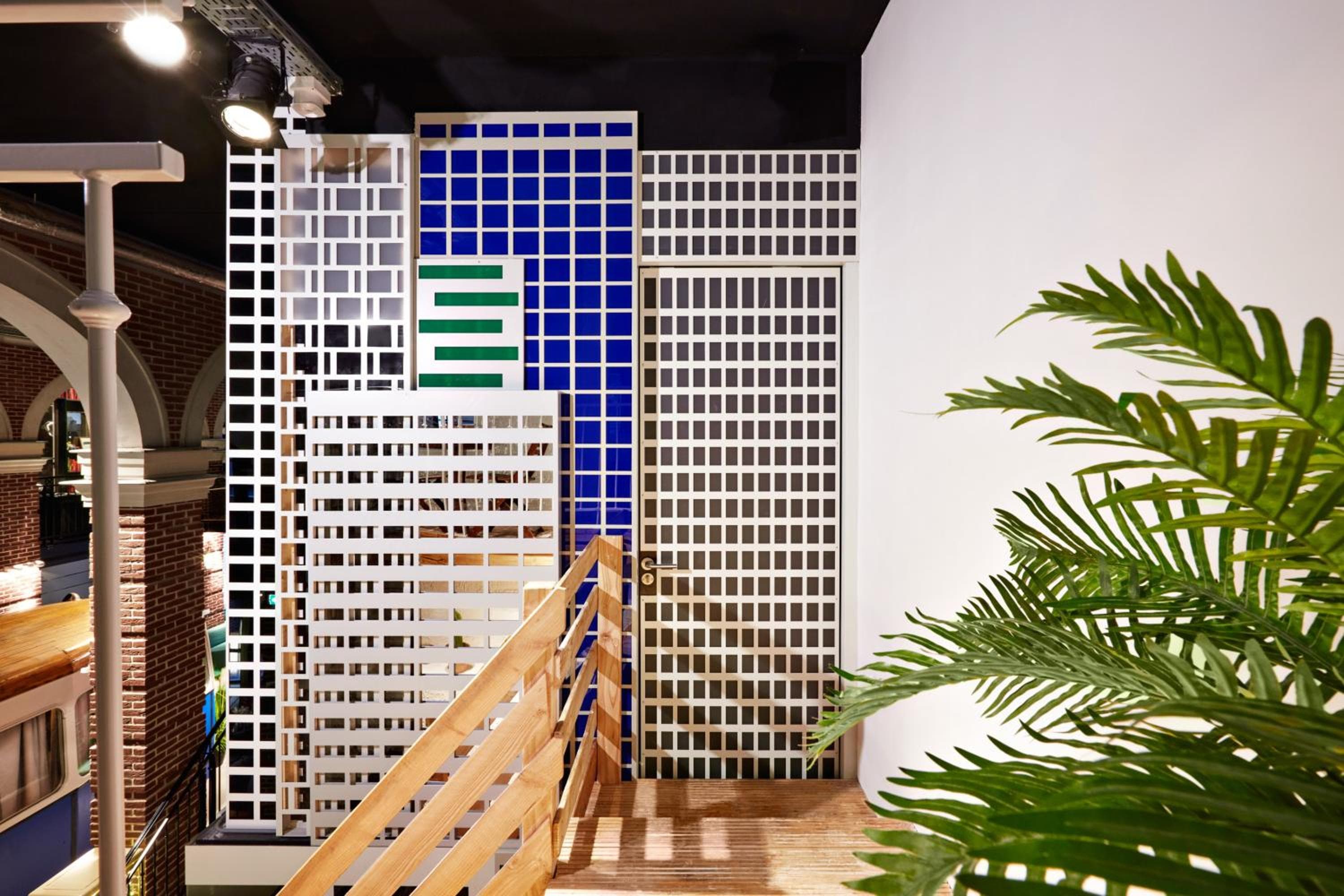 Hotel Not Hotel Amsterdam — 23