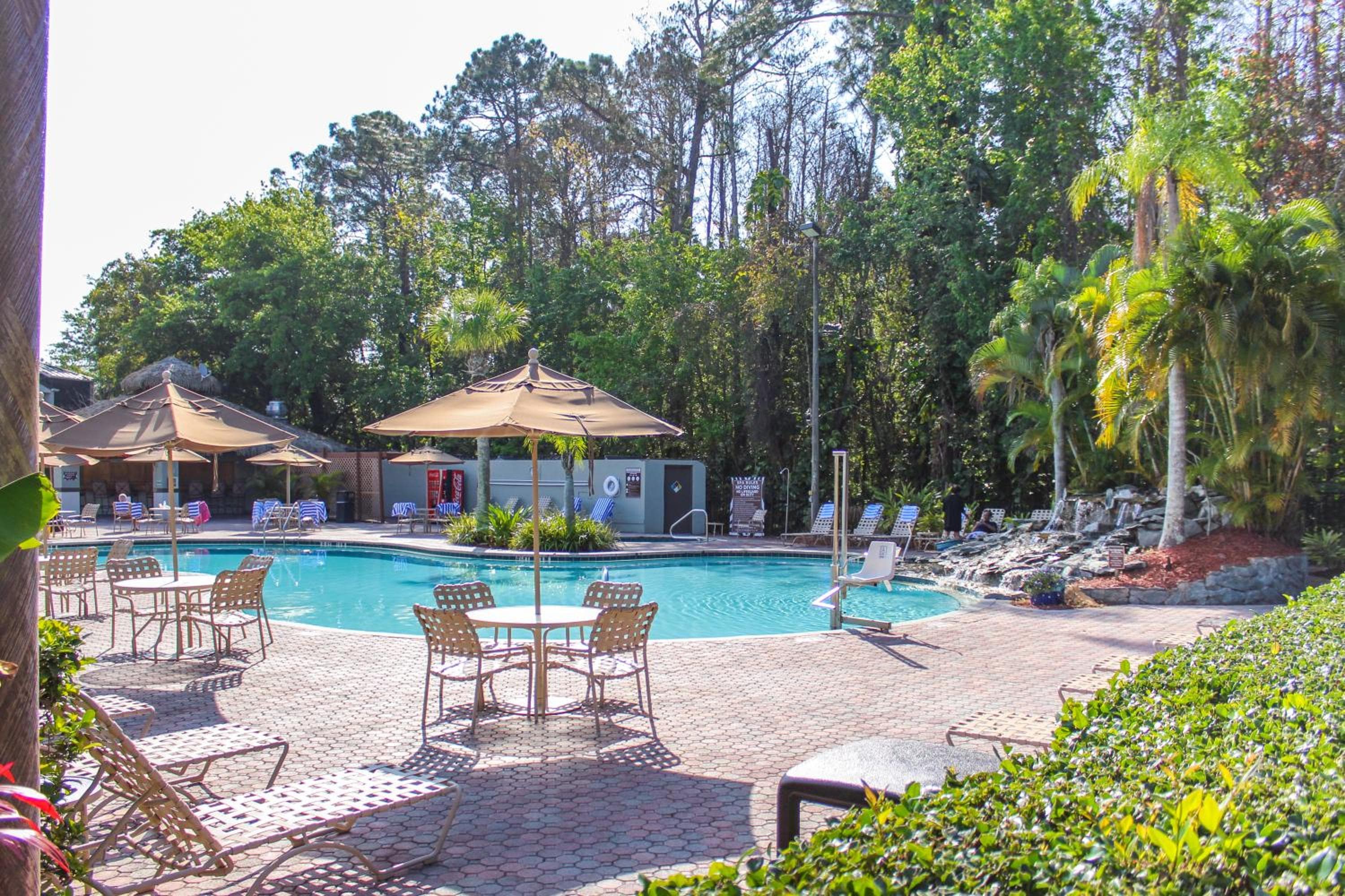 Resort Internacional Parkway — 28