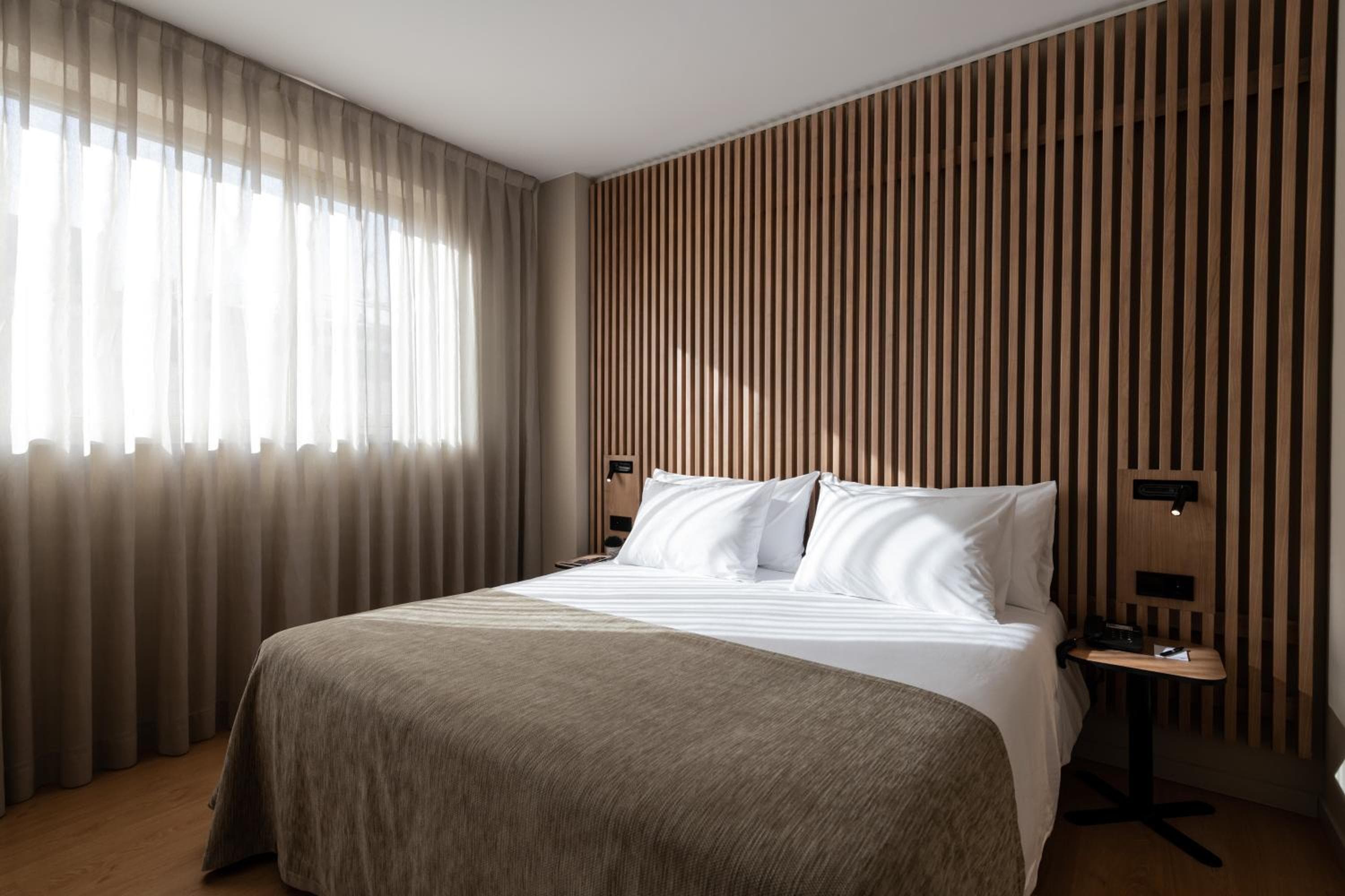 Aparthotel Atenea Barcelona — 3