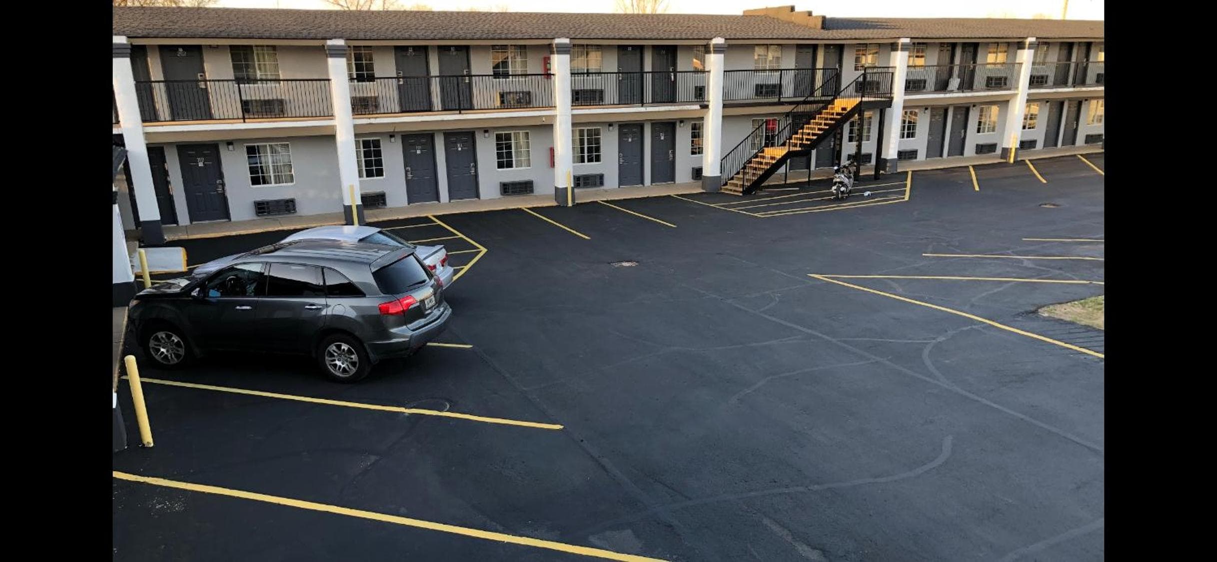 Deluxe Inn & Suites By OYO Miami OK — 21