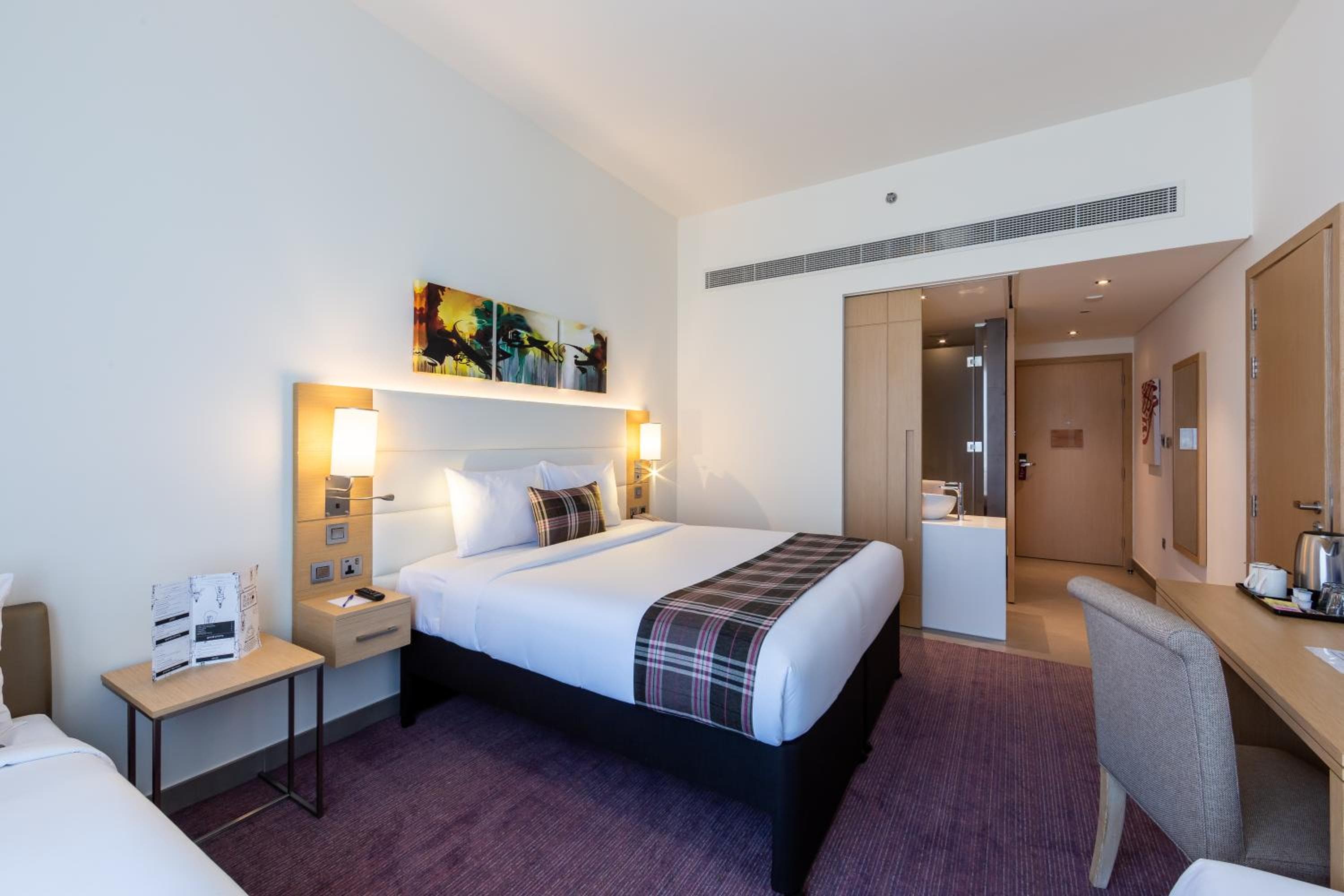 Premier Inn Dubai Dragon Mart — 21