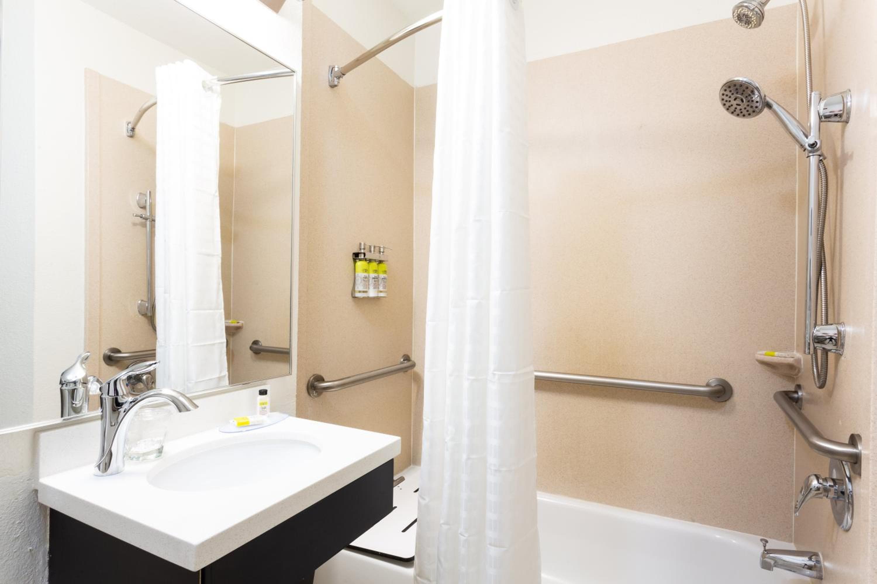 Candlewood Suites Fort Lauderdale Airport-Cruise, un hotel IHG — 21