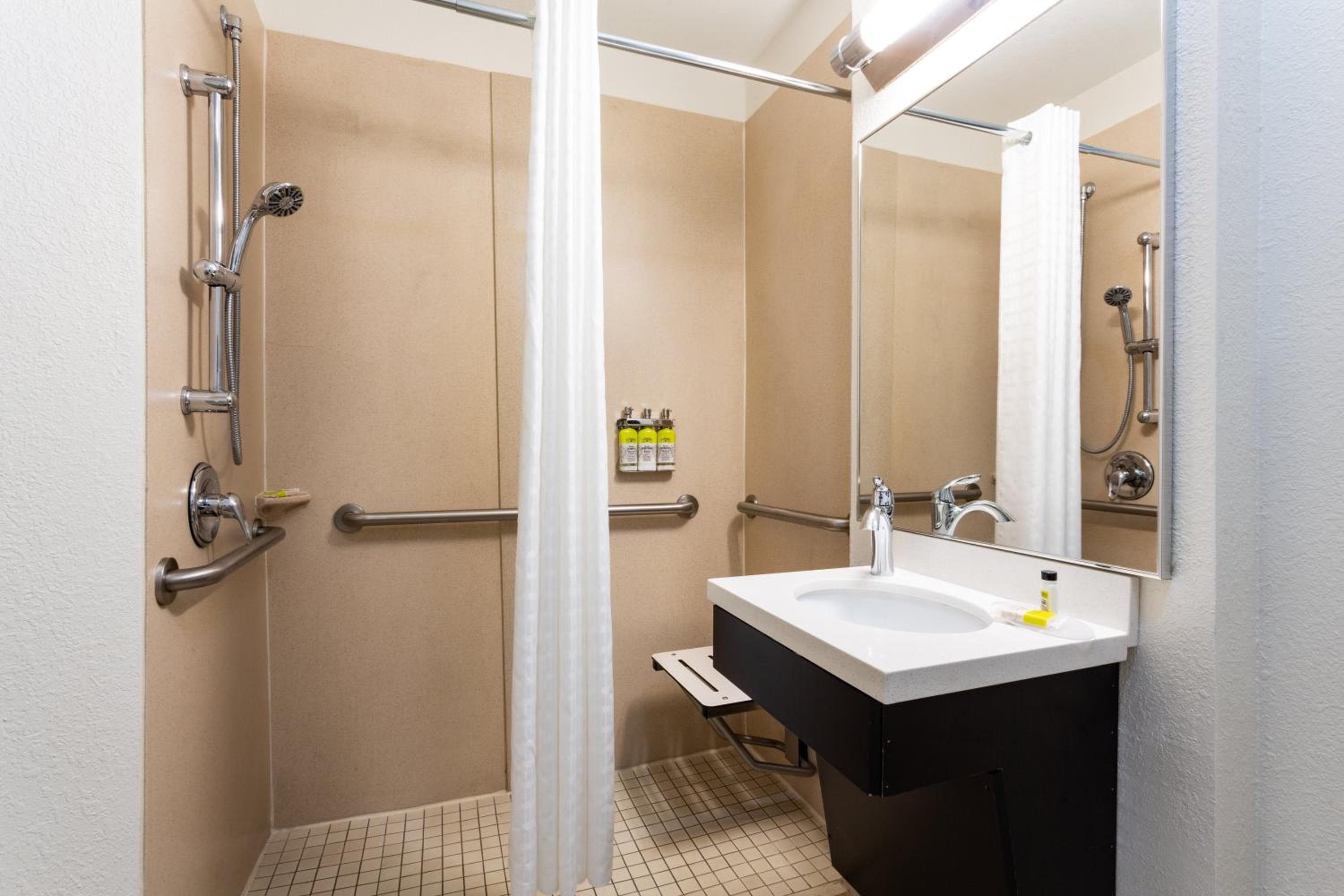 Candlewood Suites Fort Lauderdale Airport-Cruise, un hotel IHG — 23