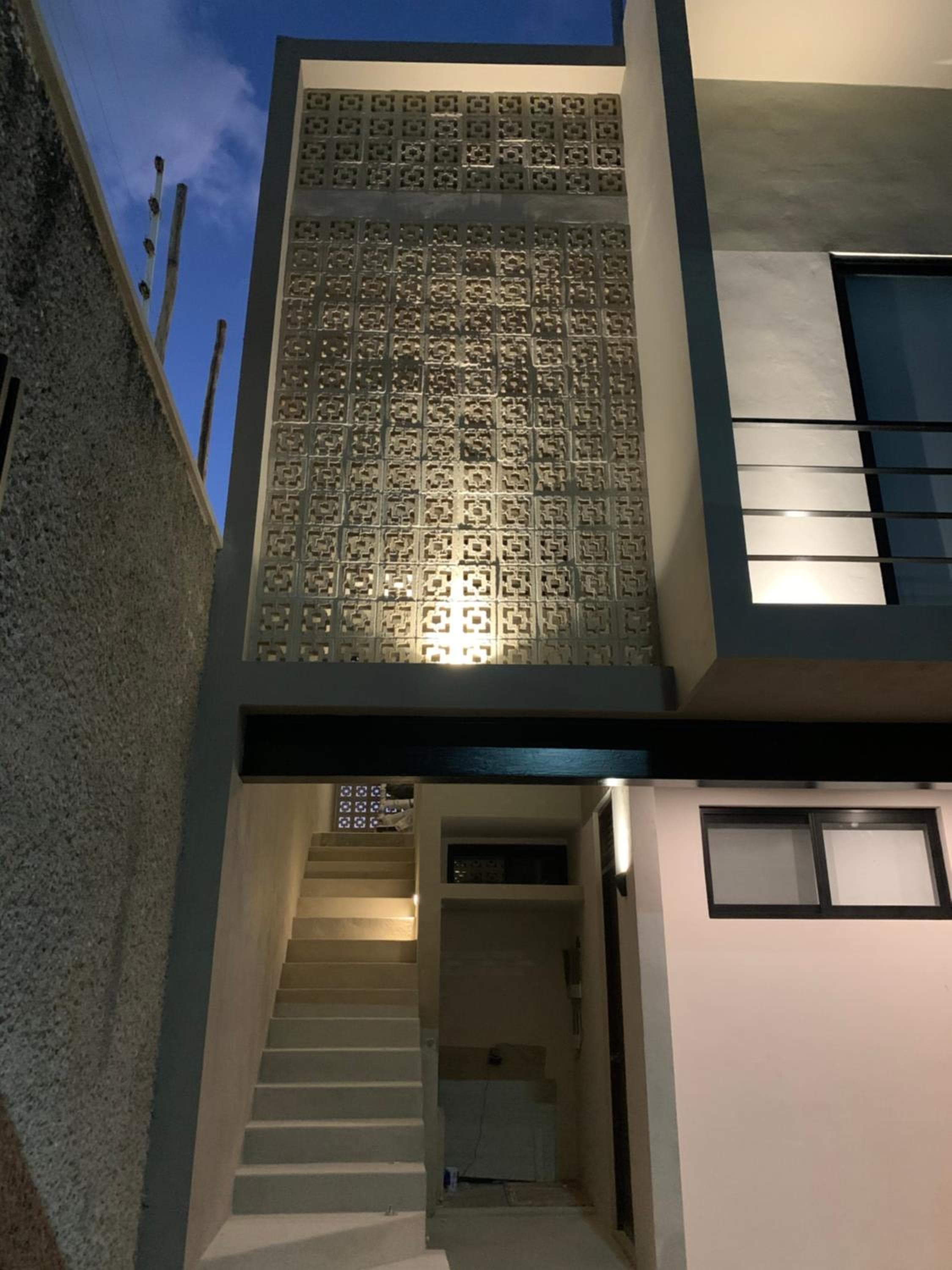 Las Palmas Studios — 12