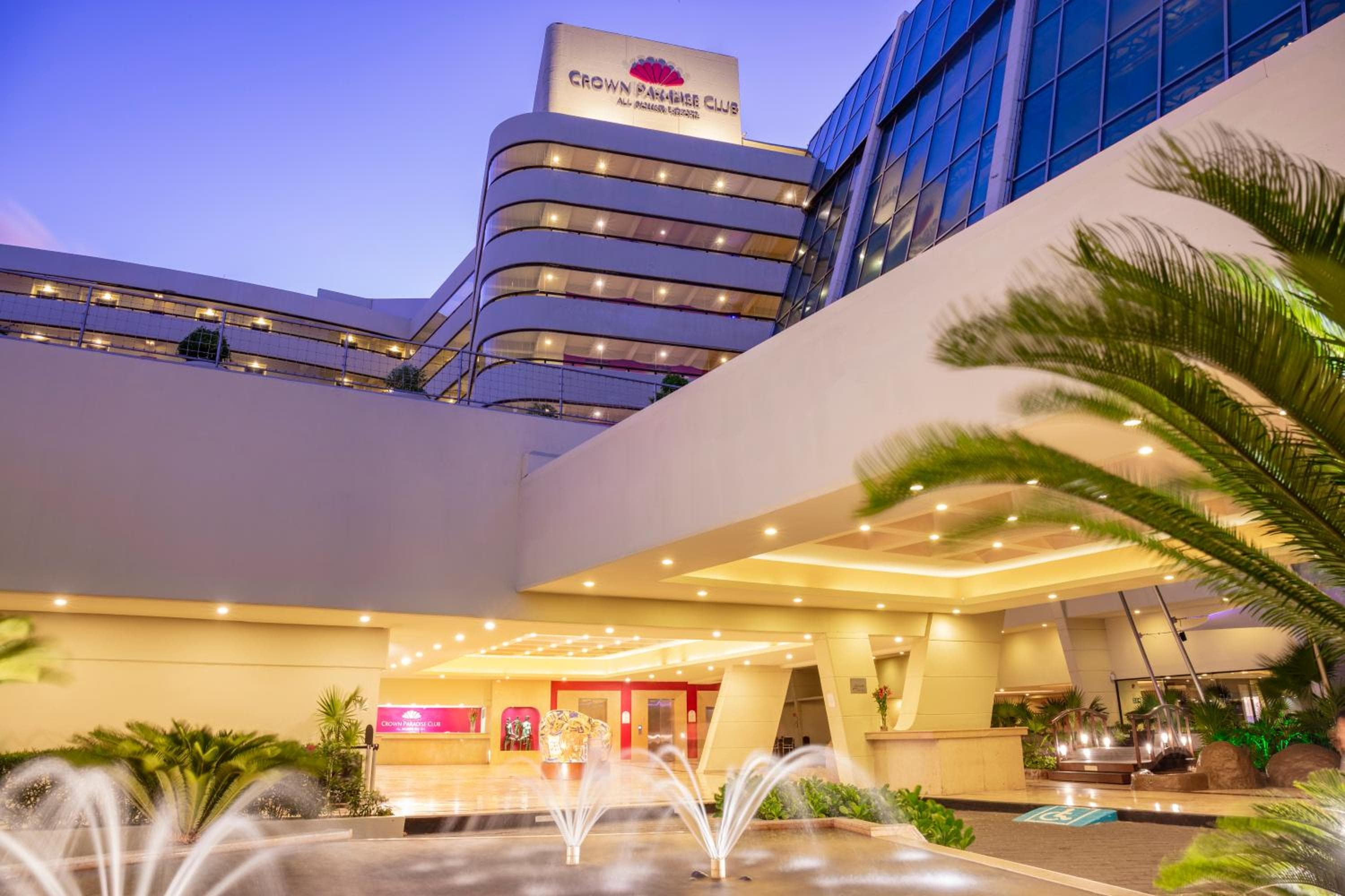 Crown Paradise Club Cancún - Todo Incluido — 20
