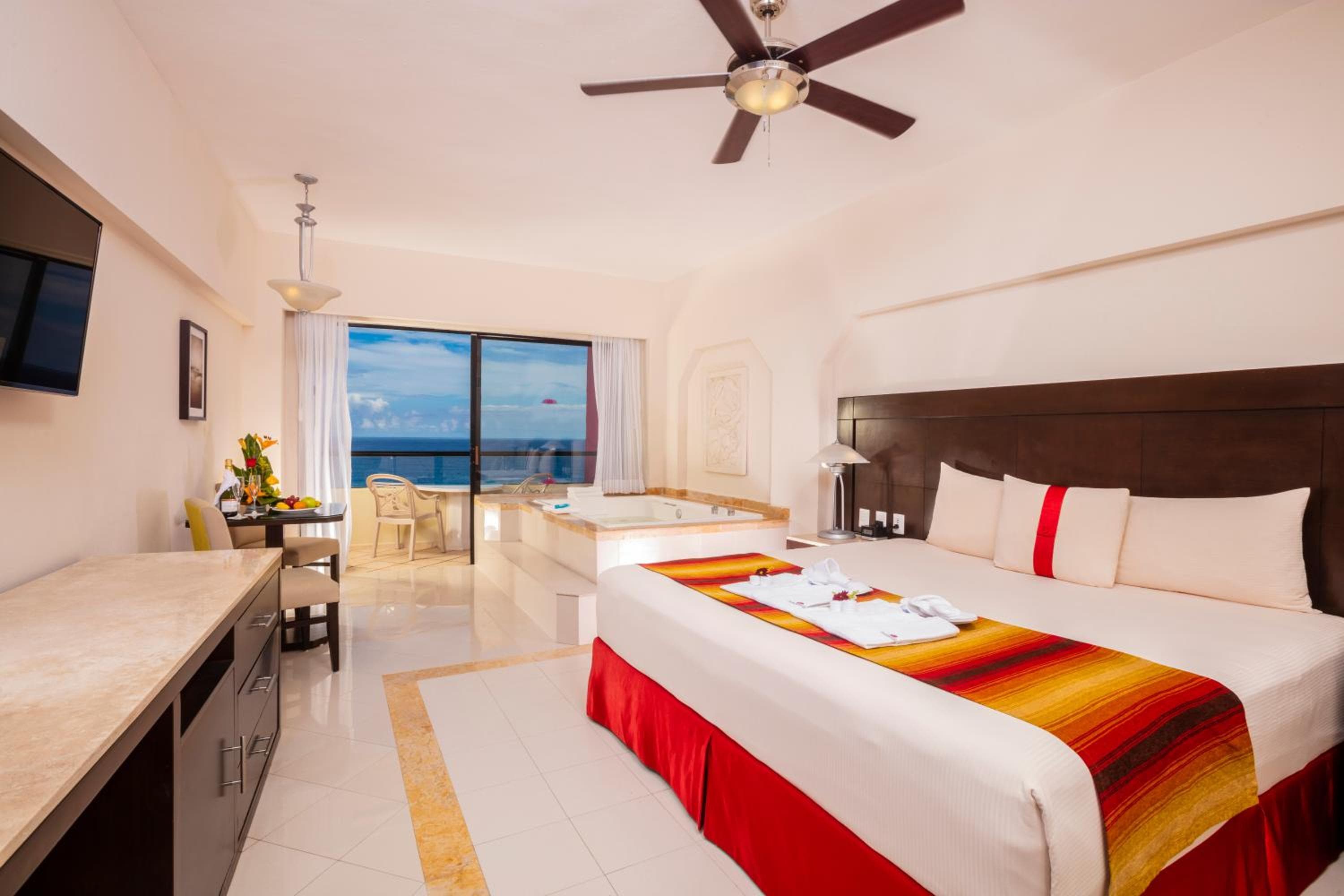 Crown Paradise Club Cancun - All Inclusive — 25