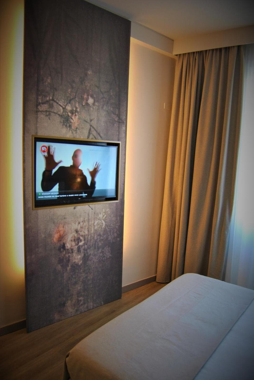 Mokinba Hotel King — 20