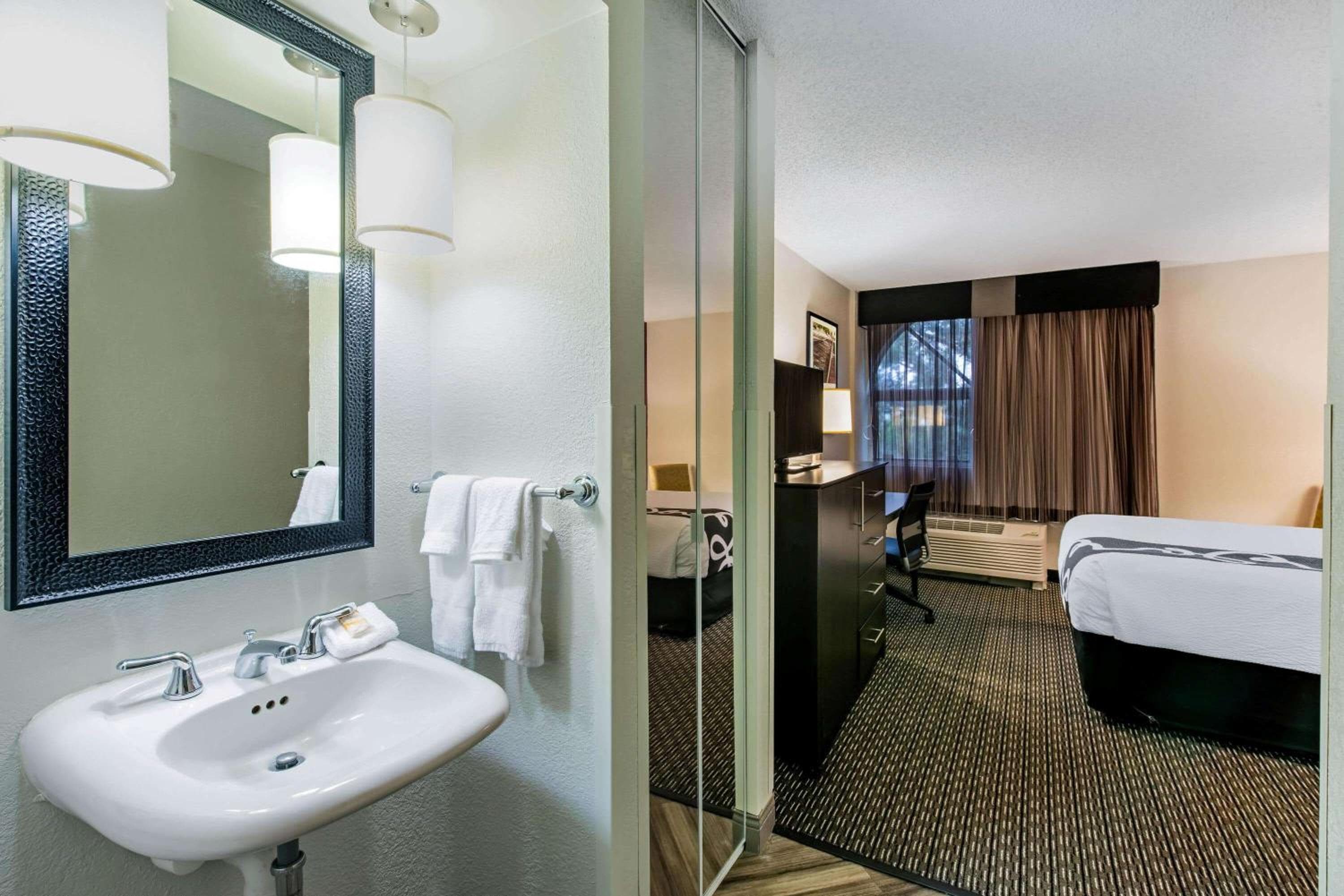 La Quinta by Wyndham Fort Lauderdale Tamarac — 13