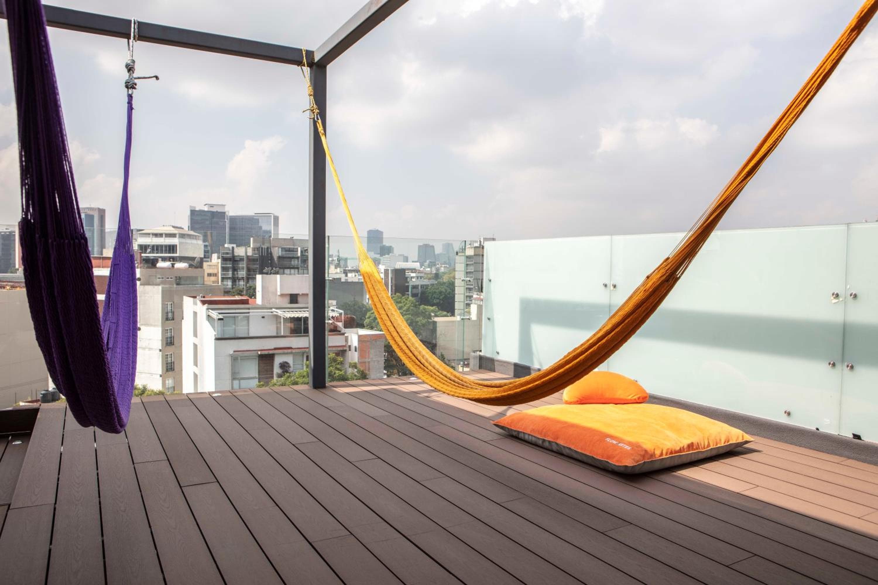 FlowSuites WTC — 5