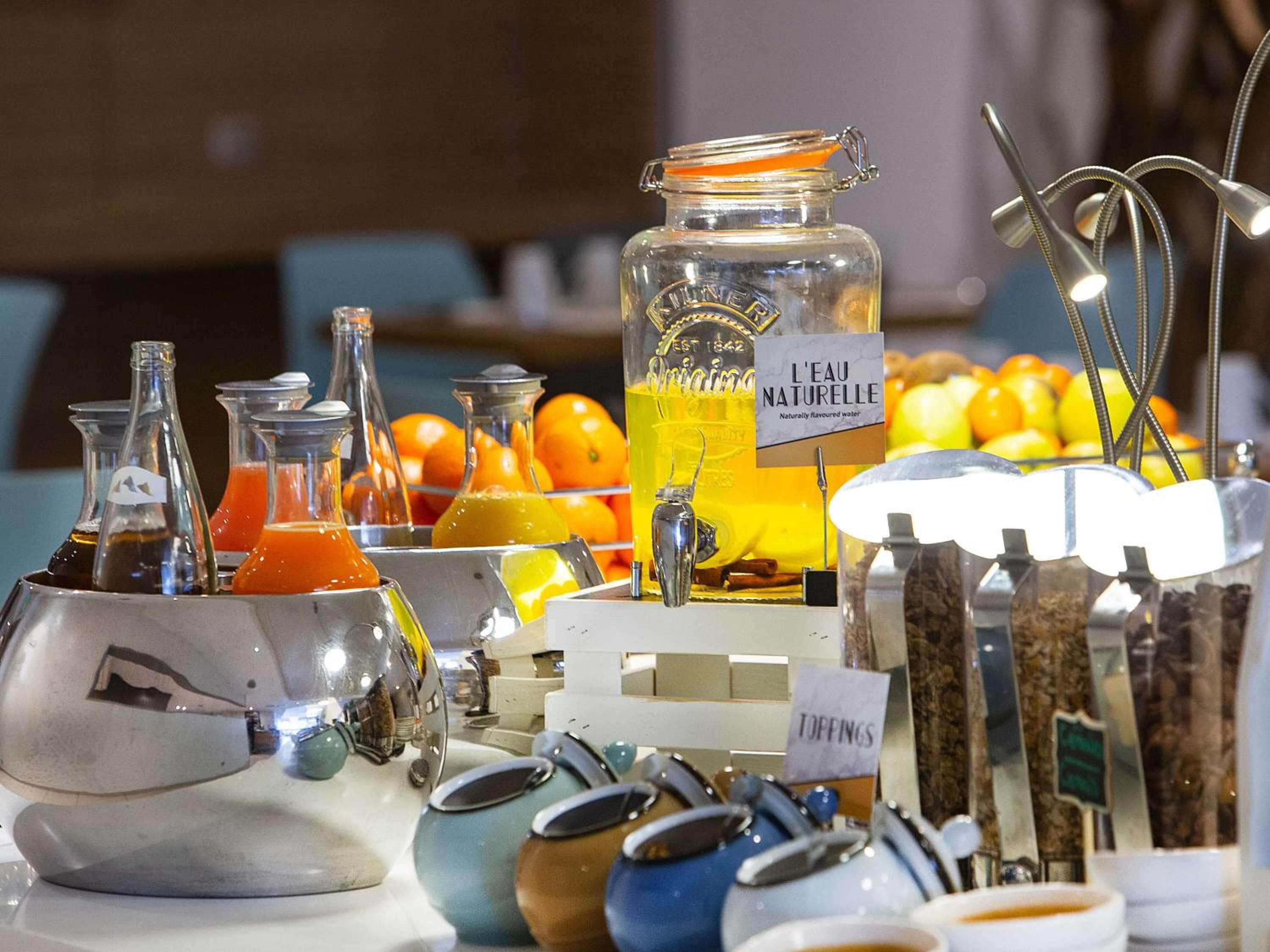Mercure Paris Vaugirard Porte De Versailles — 11