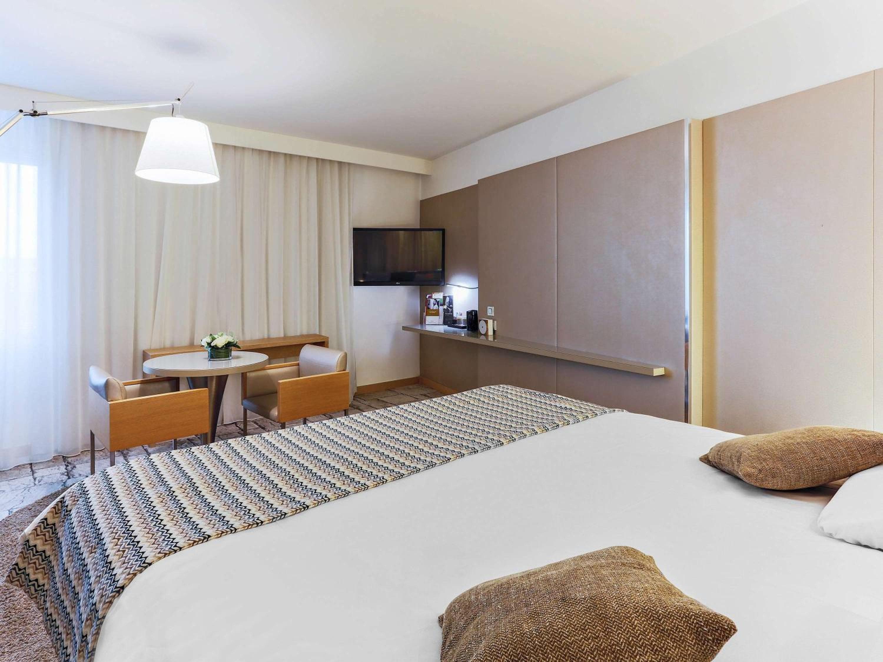 Mercure Paris Vaugirard Porte De Versailles — 21
