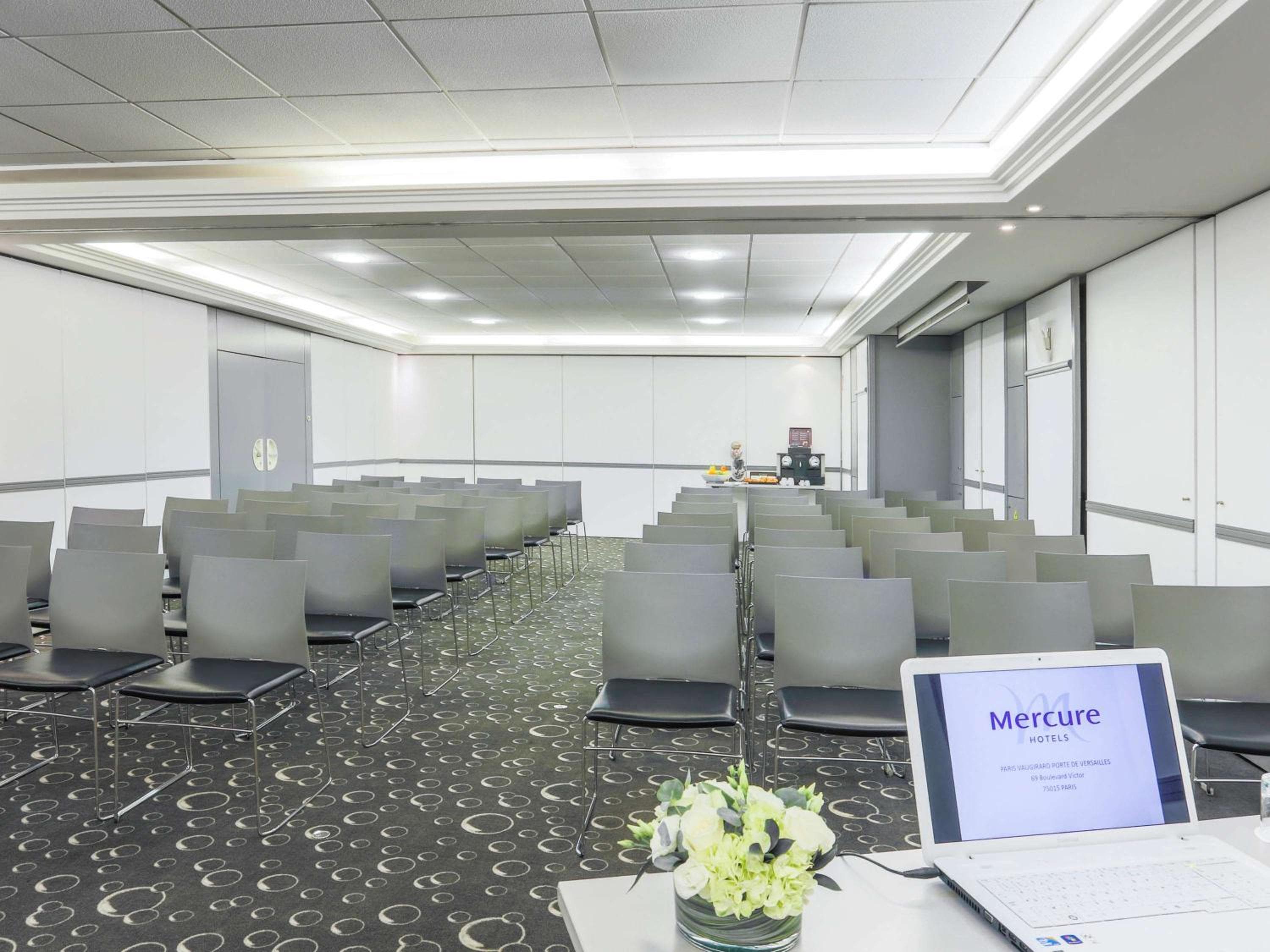 Mercure Paris Vaugirard Porte De Versailles — 22