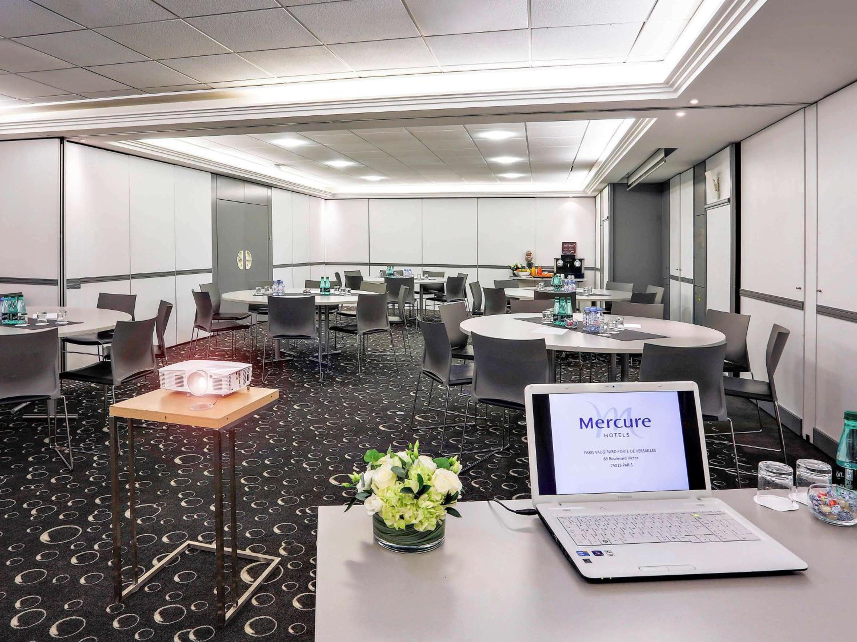 Mercure Paris Vaugirard Porte De Versailles — 26