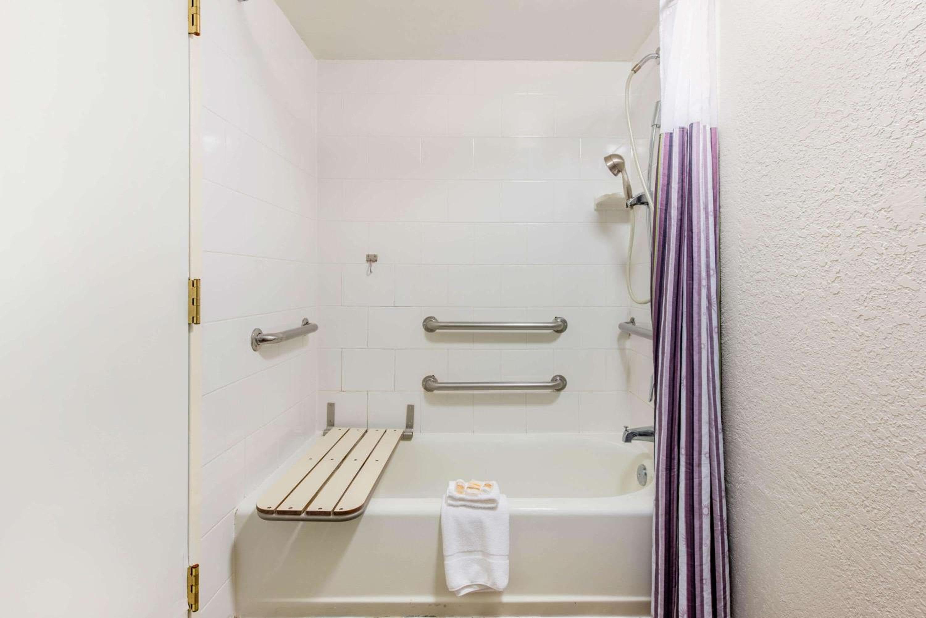 La Quinta Inn by Wyndham Ft. Lauderdale Tamarac East — 6