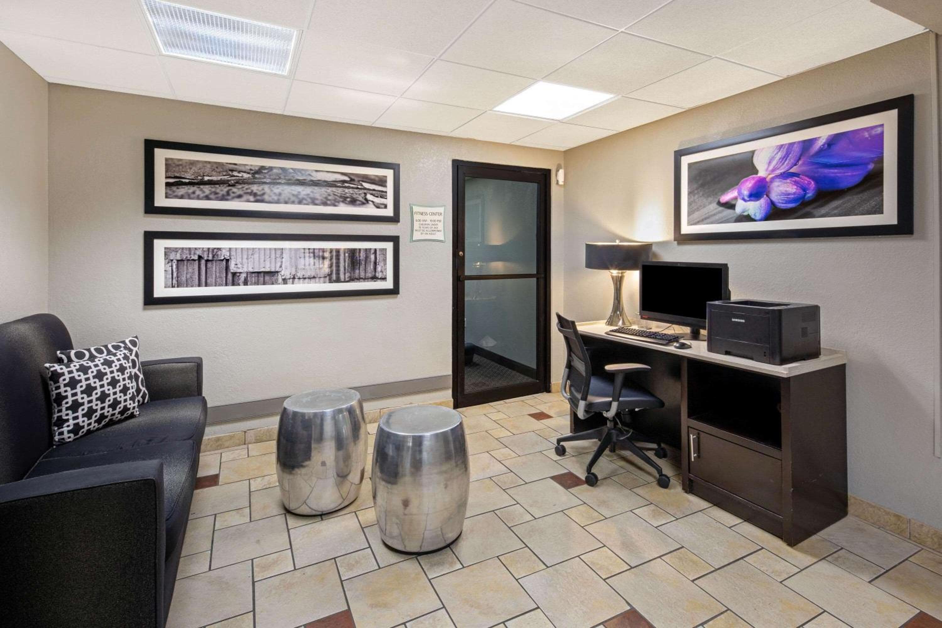 La Quinta by Wyndham Miami Airport East — 16