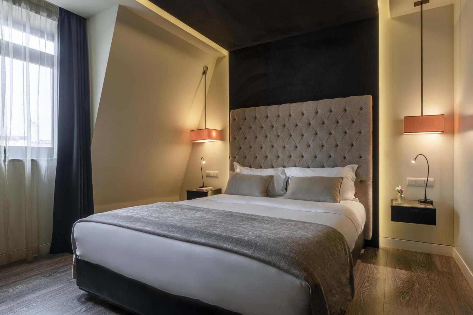 9Hotel Mercy — 11
