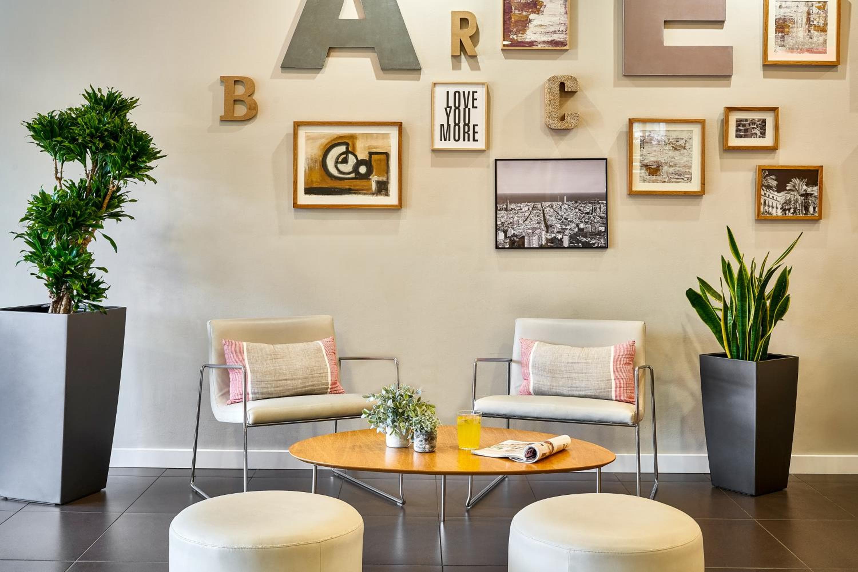 Ibis Barcelona Meridiana — 5