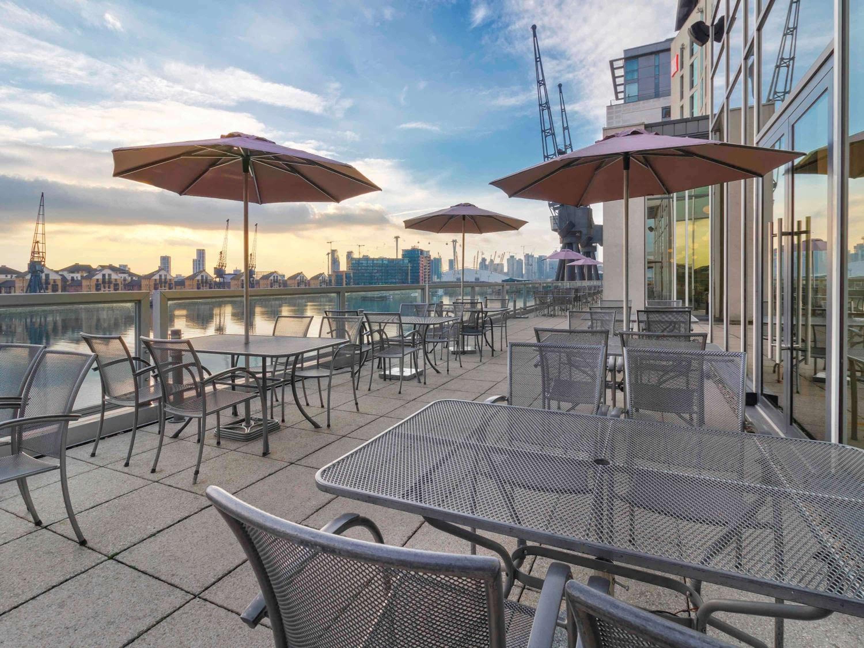 Novotel London Excel — 16