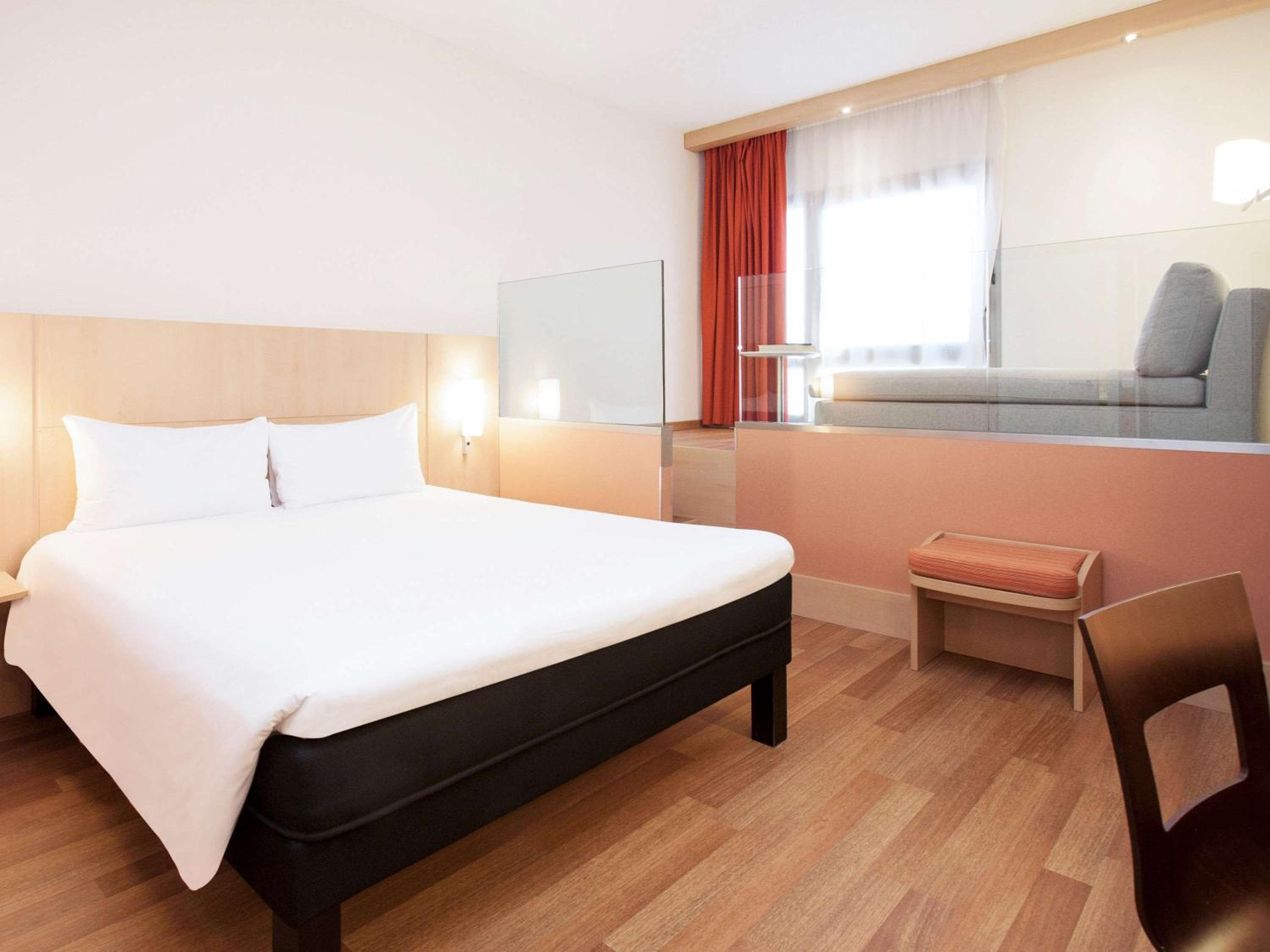 Ibis Madrid Centro las Ventas — 8