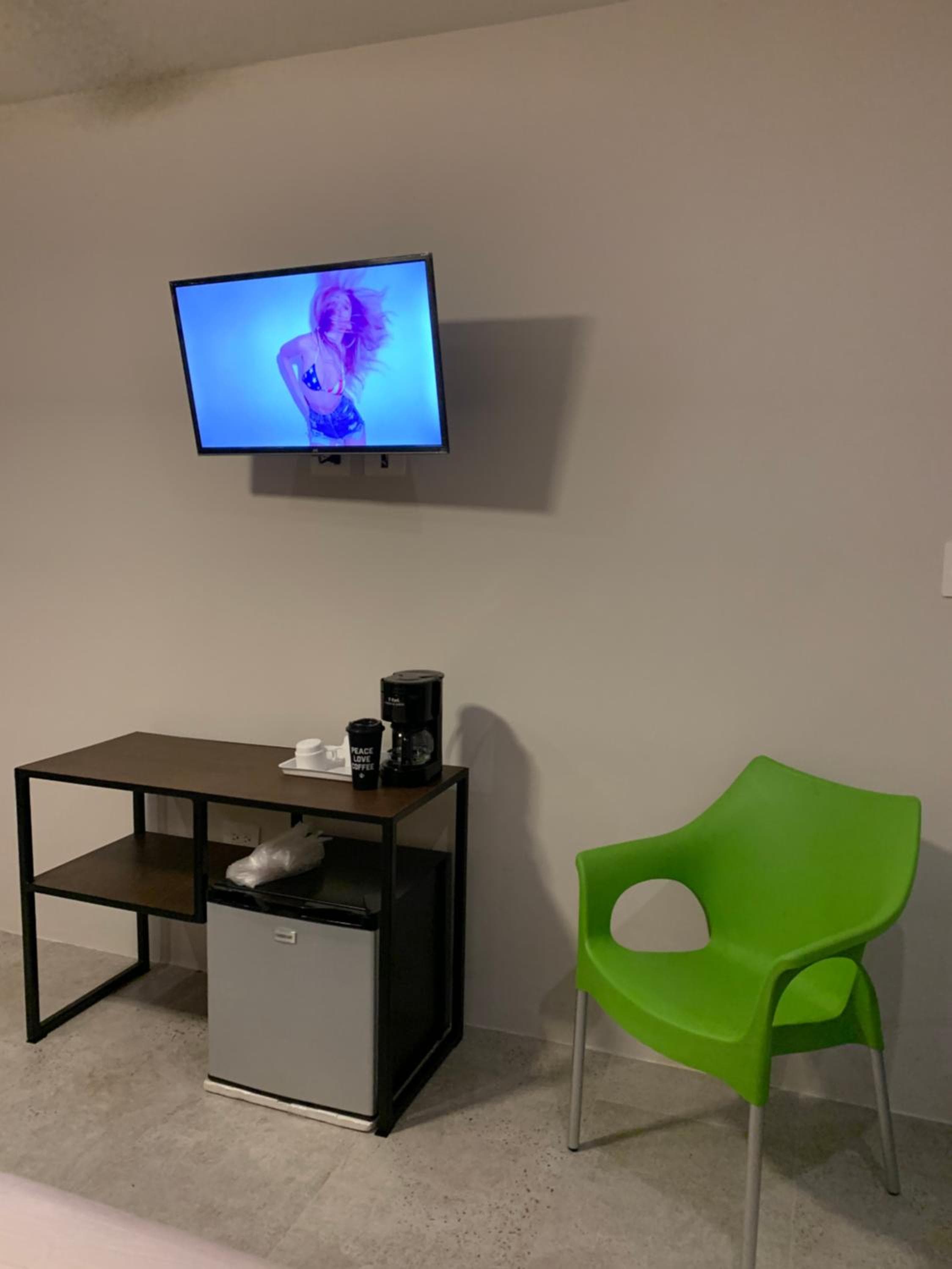 Las Palmas Studios — 25