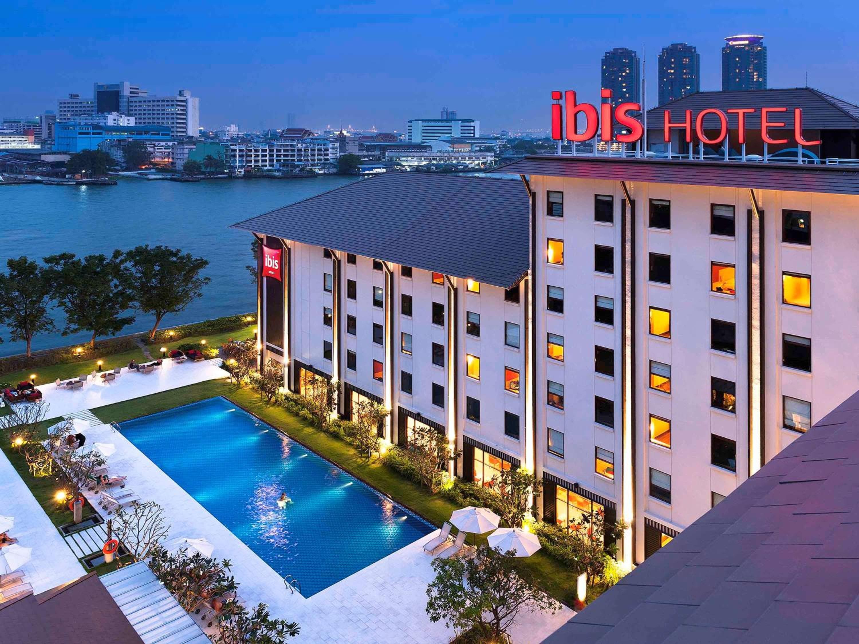 Ibis Bangkok Riverside — 1