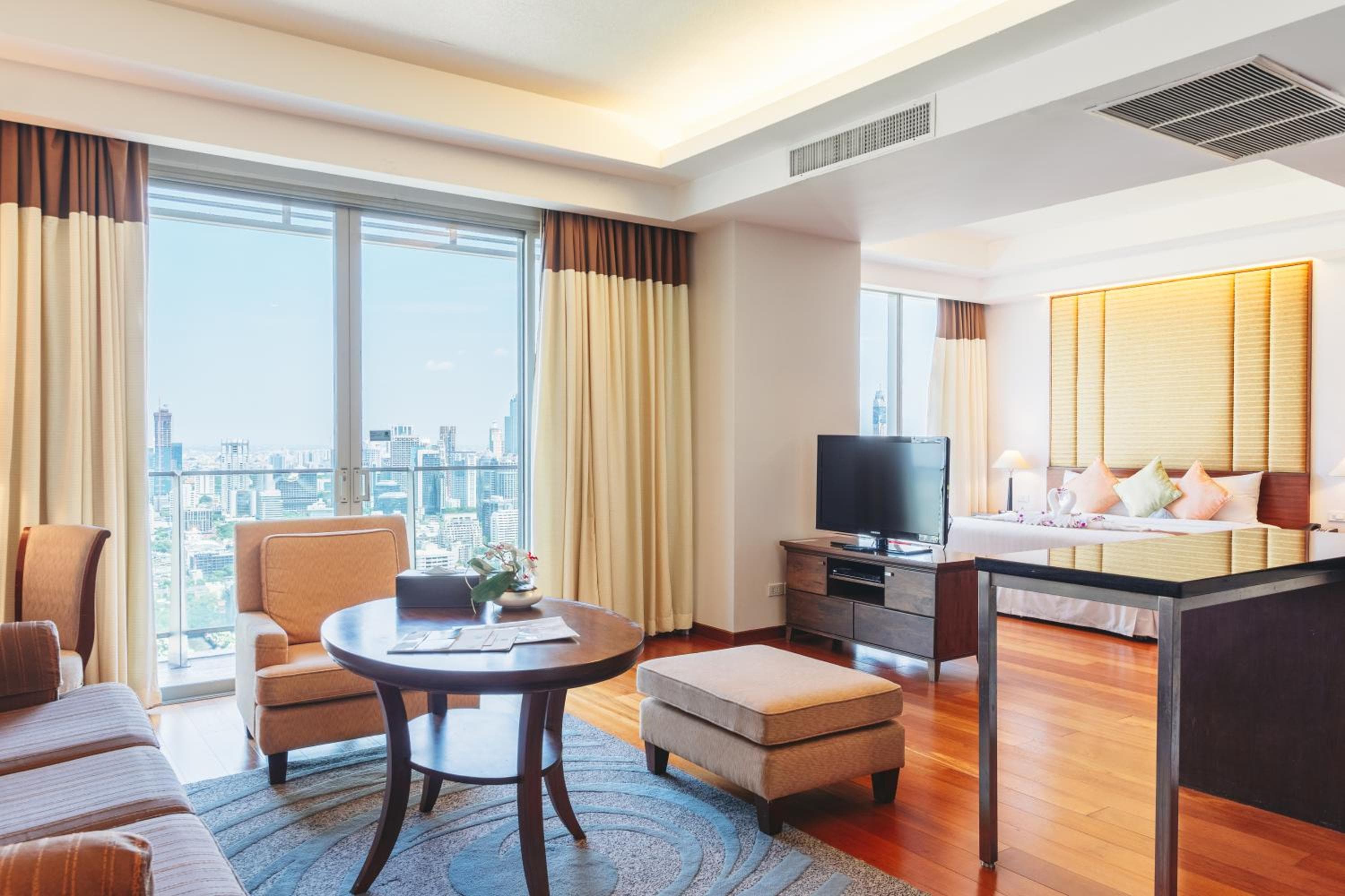 Hotel Bangkok — 13