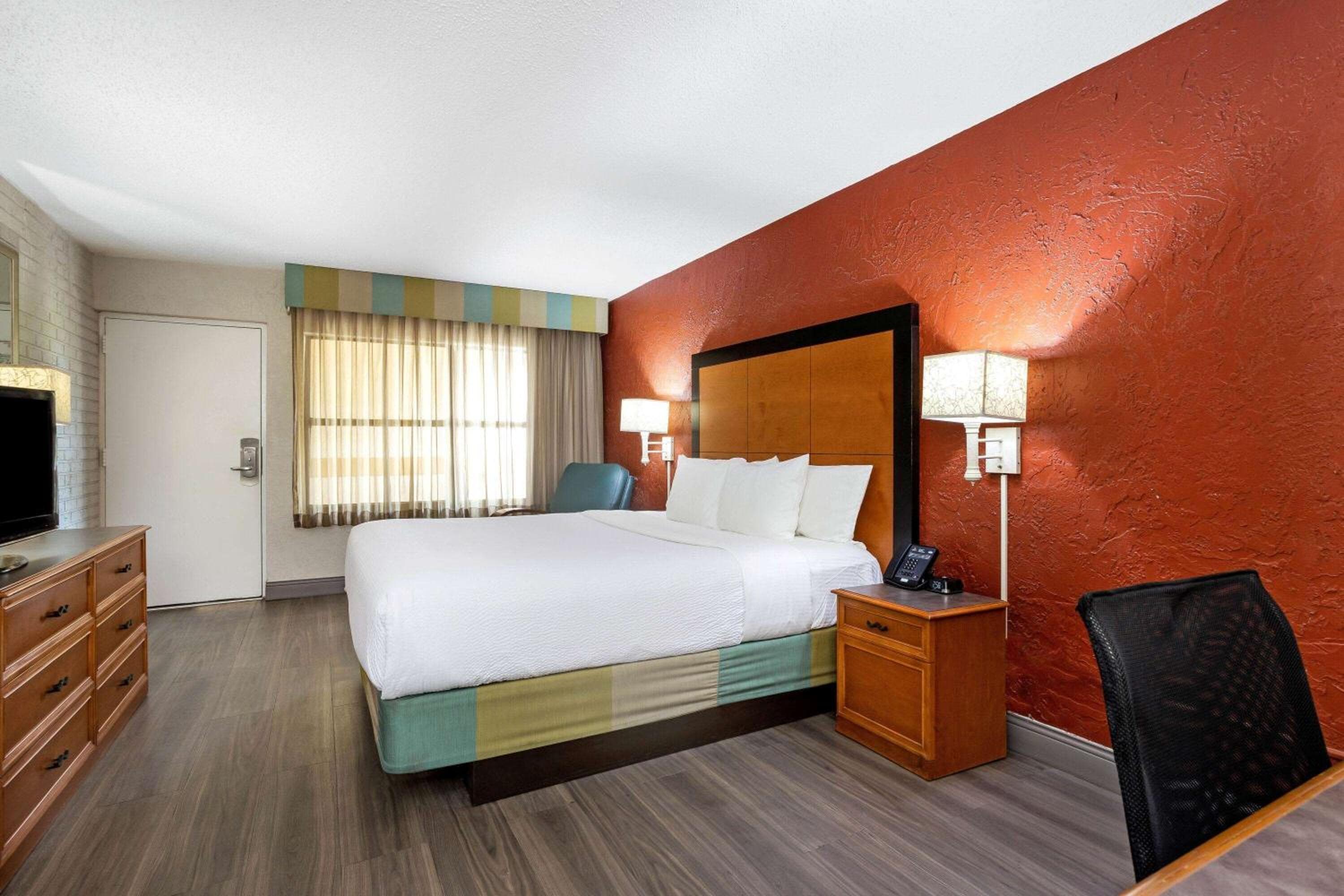 La Quinta Inn Tampa Airport Stadium Westshore — 3