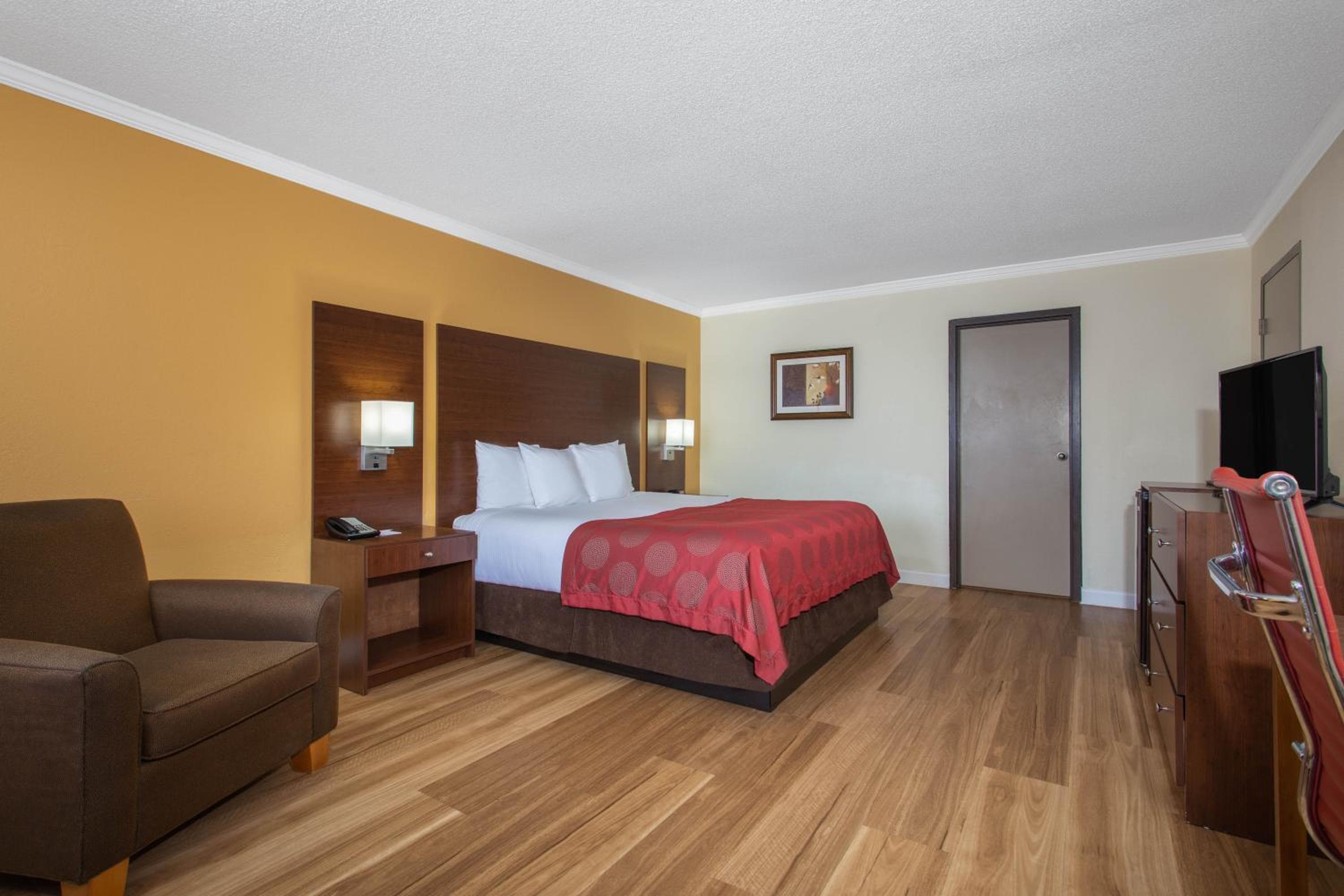 Ramada by Wyndham Tampa Westshore Aeroporto Sud — 10